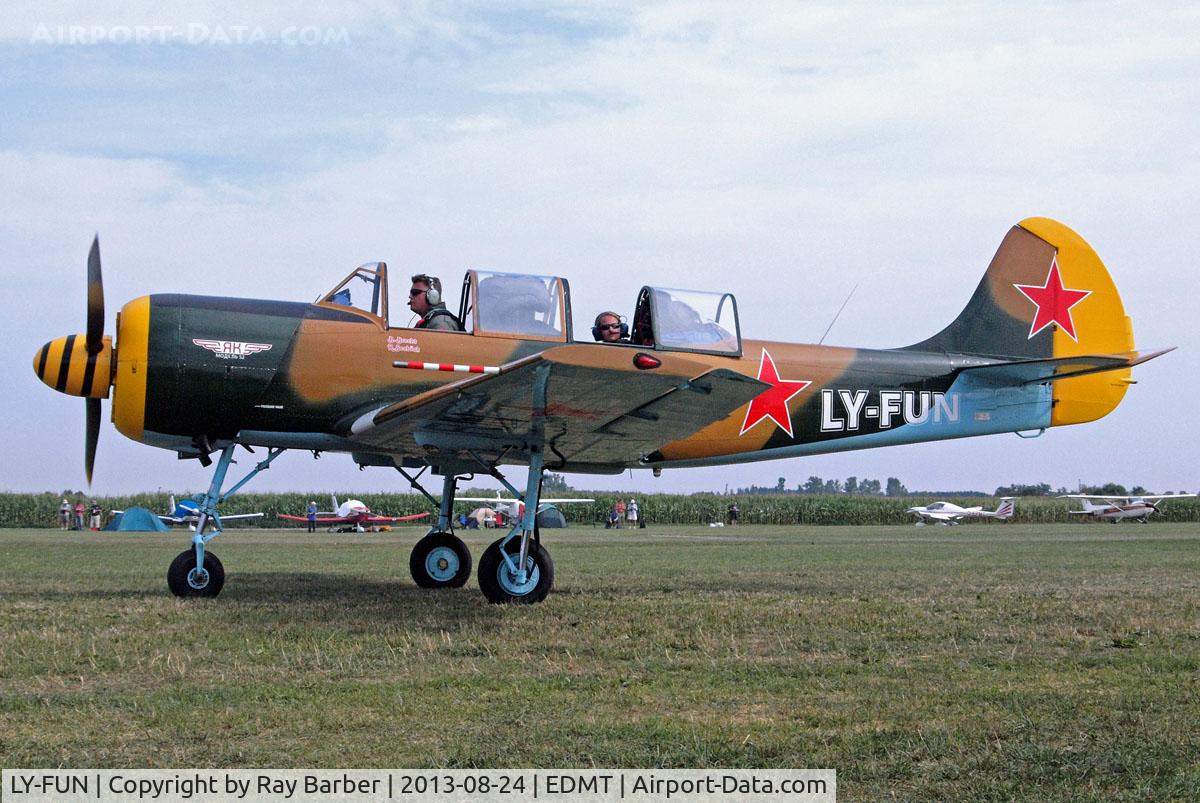 LY-FUN, 1986 Yakovlev Yak-52 C/N 867211, Yakovlev Yak-52 [867211] Tannheim~D 24/08/2013