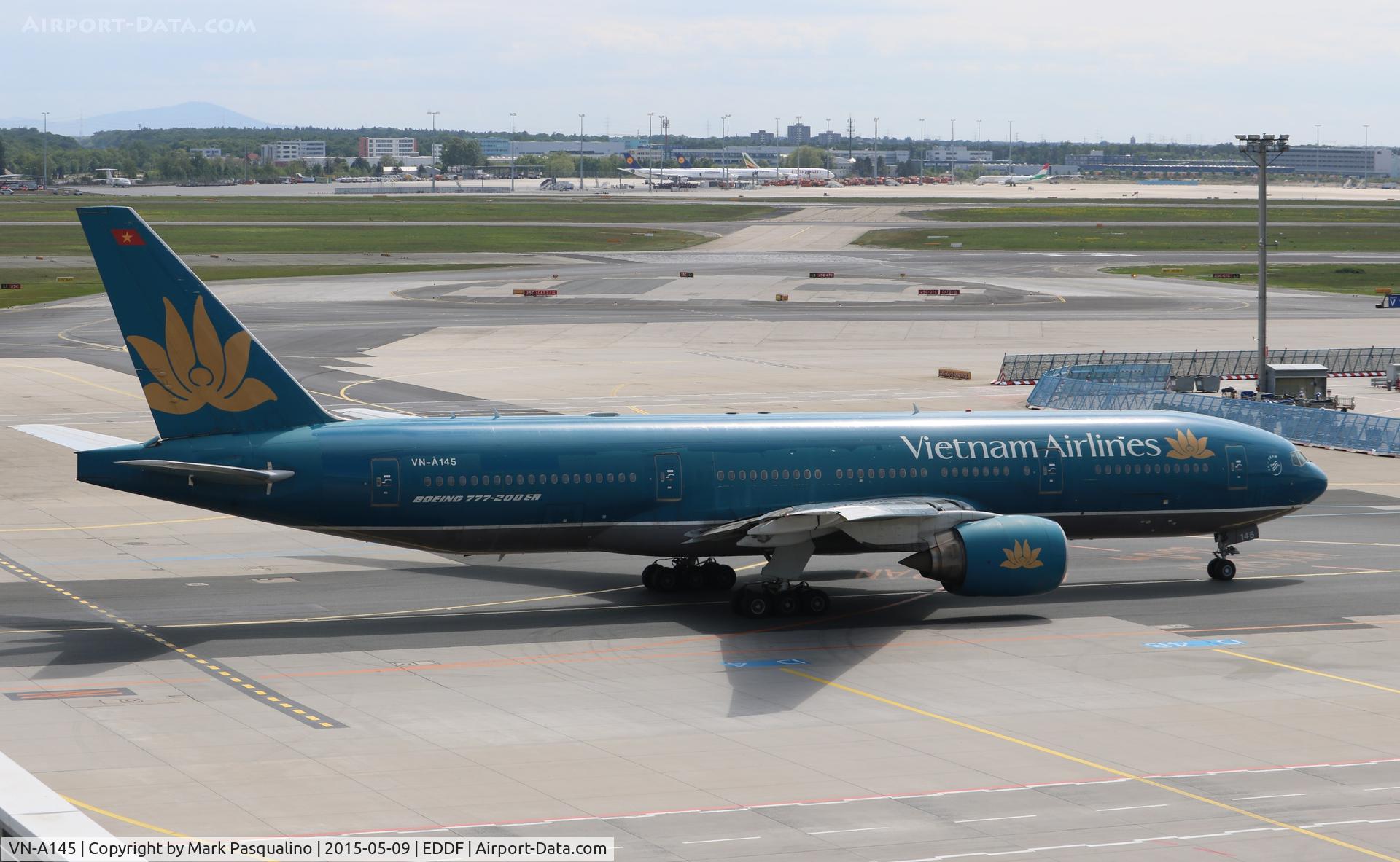 VN-A146, 2004 Boeing 777-26KER C/N 33504, Boeing 777-200ER
