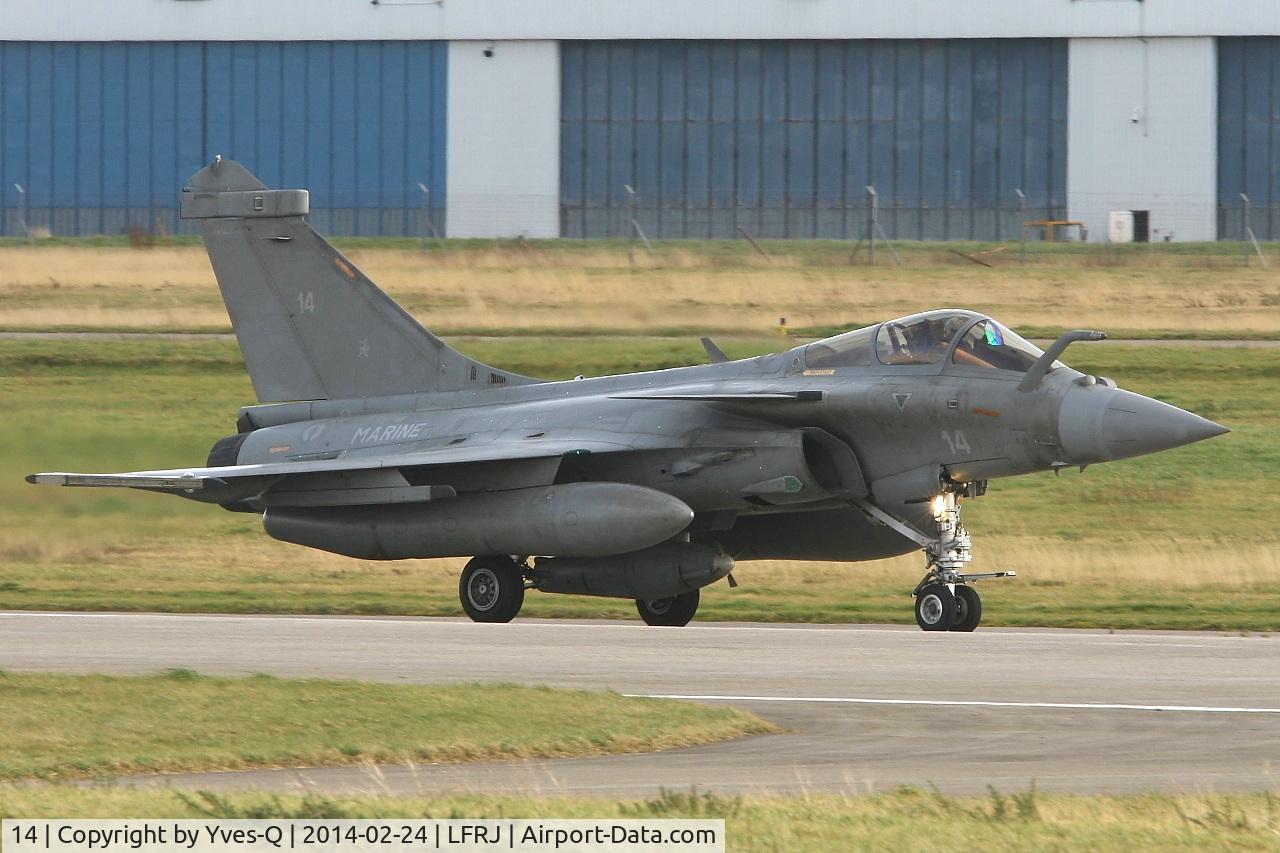 14, Dassault Rafale M C/N 14, Dassault Rafale M, Taxiing after landing rwy 26, Landivisiau Naval Air Base (LFRJ)