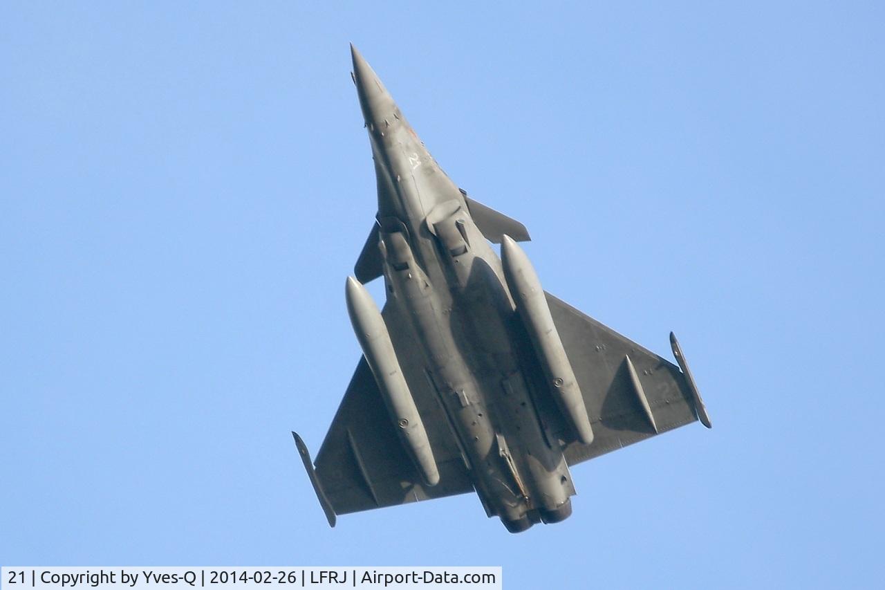 21, Dassault Rafale M C/N 21, Dassault Rafale M, Take off rwy 26, Landivisiau Naval Air Base (LFRJ)