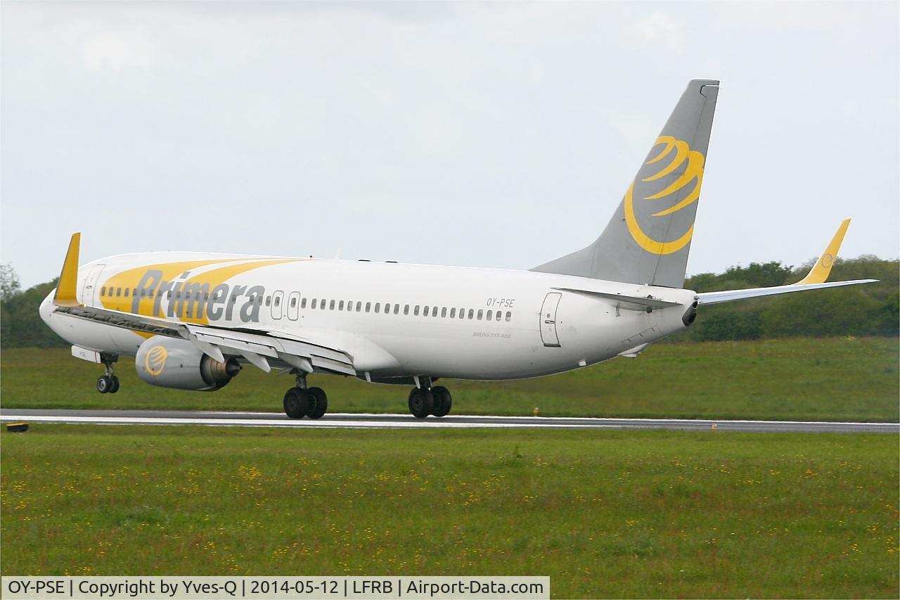 OY-PSE, 2000 Boeing 737-809 C/N 30664, Boeing 737-809, Landing Rwy 25L, Brest-Bretagne Airport (LFRB-BES)