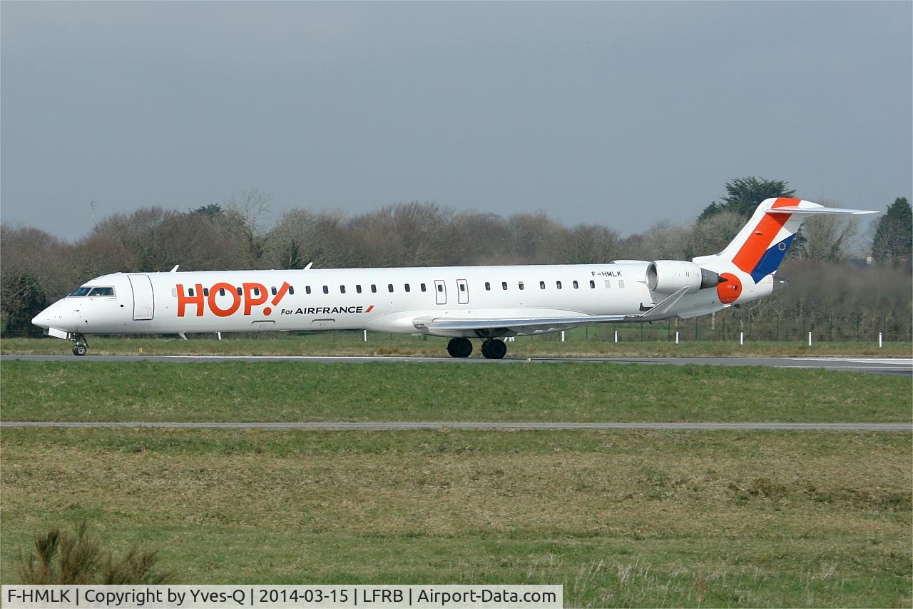 F-HMLK, 2011 Bombardier CRJ-1000EL NG (CL-600-2E25) C/N 19016, Canadair CRJ-1000, Take off rwy 25L, Brest-Bretagne airport (LFRB-BES)