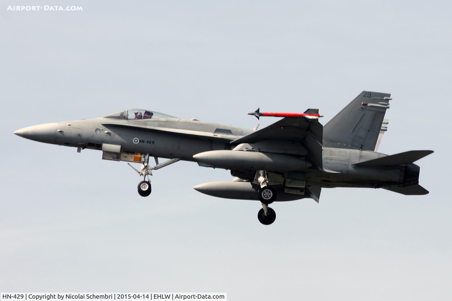 HN-429, McDonnell Douglas F-18C Hornet C/N 1431, Day 2 wave 2 landings