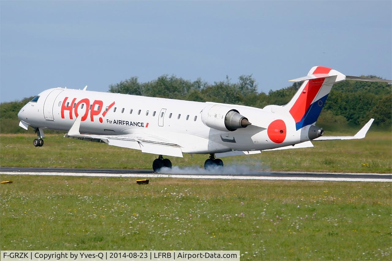 F-GRZK, 2005 Canadair CRJ-702 (CL-600-2C10) Regional Jet C/N 10198, Canadair Regional Jet CRJ-702, Landing Rwy 25L, Brest-Bretagne Airport (LFRB-BES)