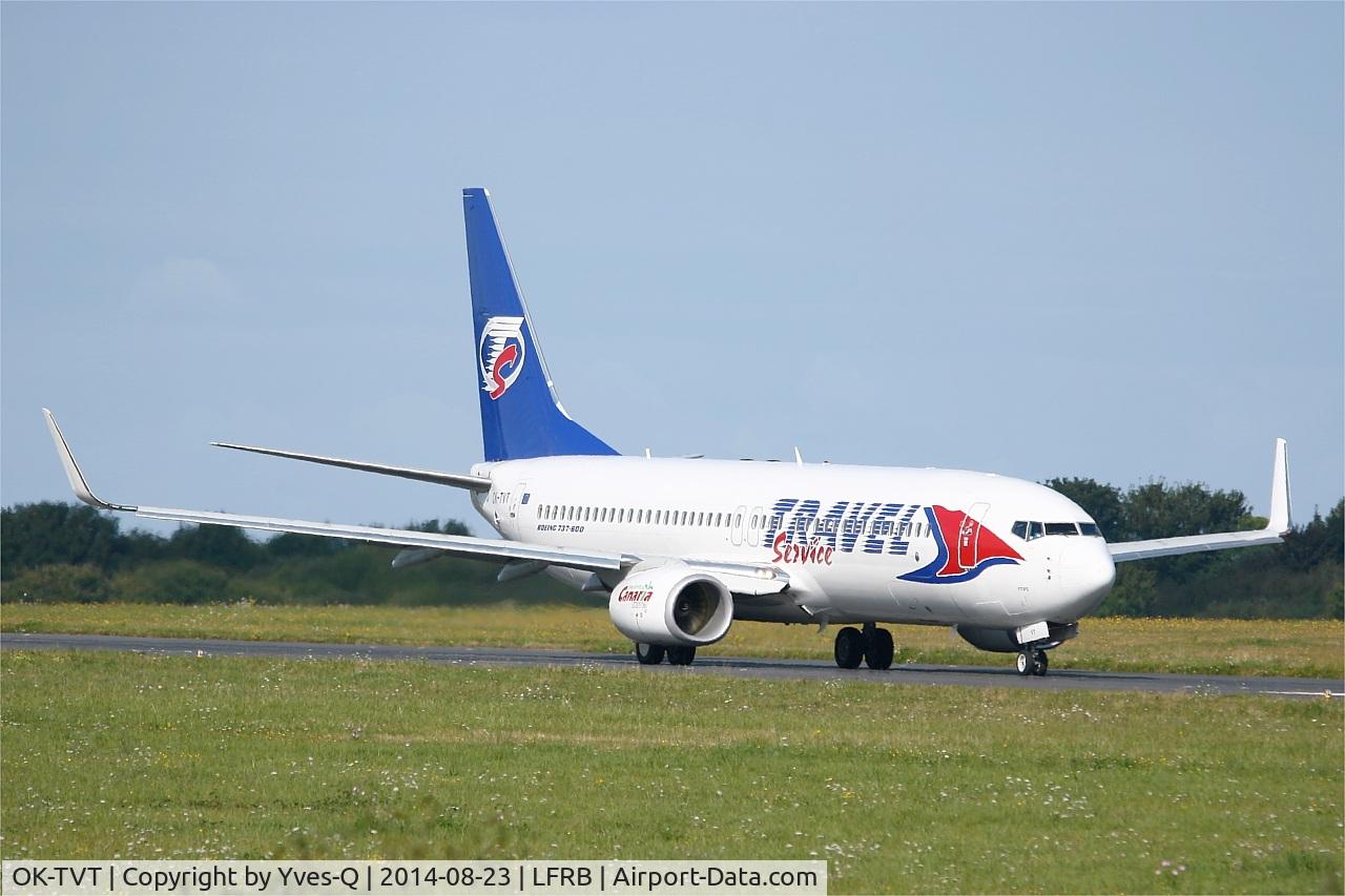 OK-TVT, 2012 Boeing 737-86N C/N 39394, Boeing 737-86N, Taxiing to holding point rwy 25L, Brest-Bretagne airport (LFRB-BES)