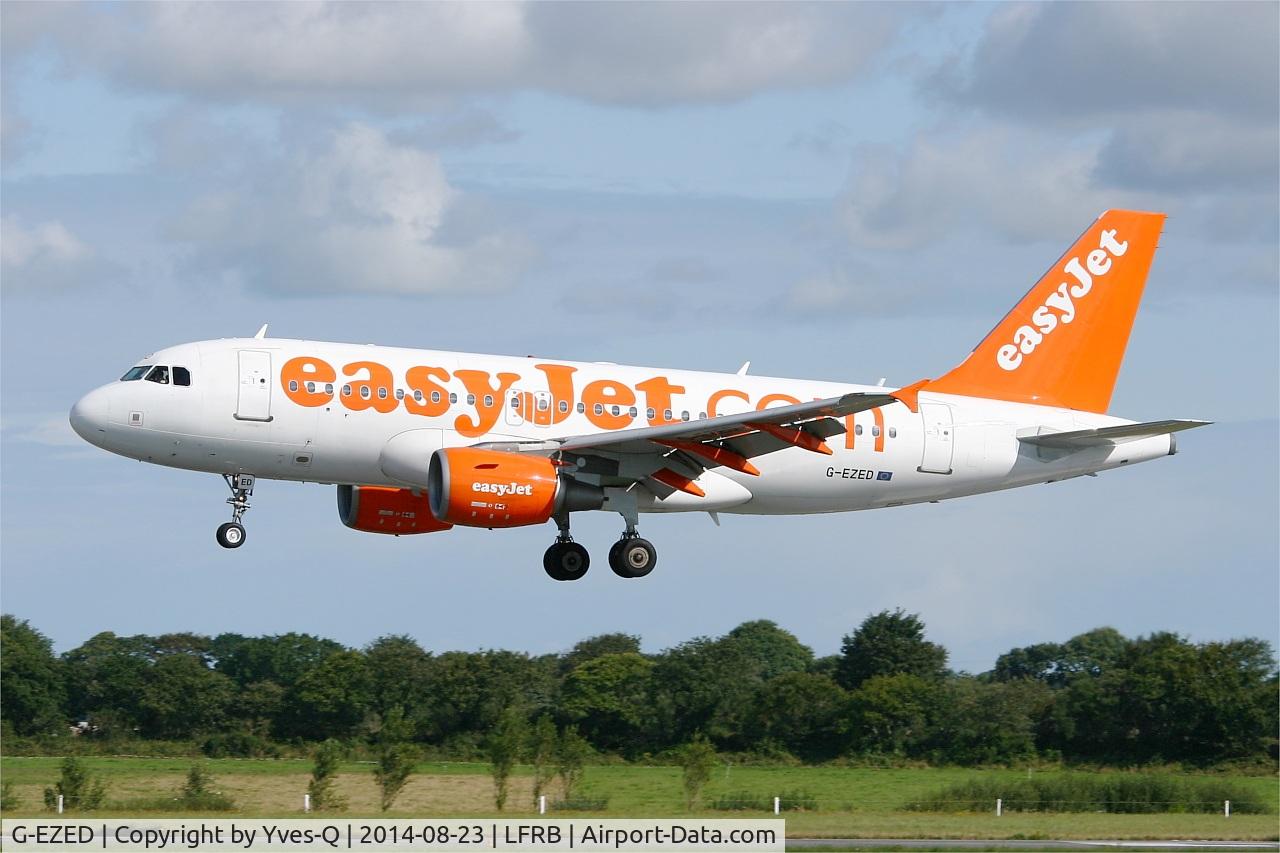 G-EZED, 2004 Airbus A319-111 C/N 2170, Airbus A319-111, On final rwy 25L, Brest-Bretagne Airport (LFRB-BES)