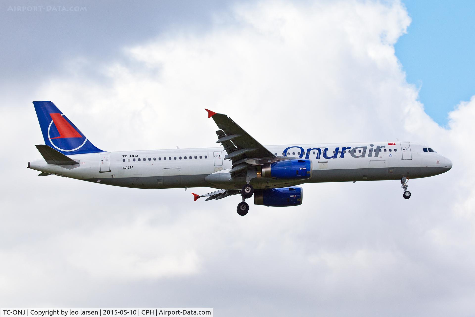 TC-ONJ, 1993 Airbus A321-131 C/N 385, Copenhagen 10.5.15