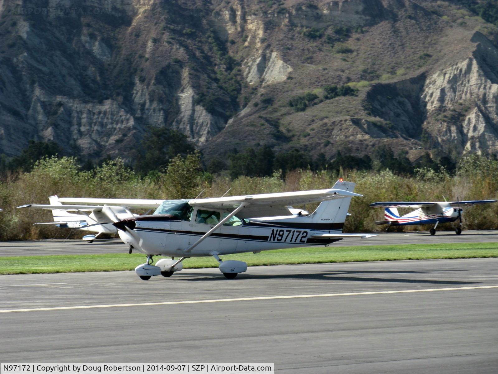 N97172, 1984 Cessna 172P C/N 17276162, 1984 Cessna 172P SKYHAWK II, Lycoming O-320-D2J 160 Hp, flaps landing Rwy 04