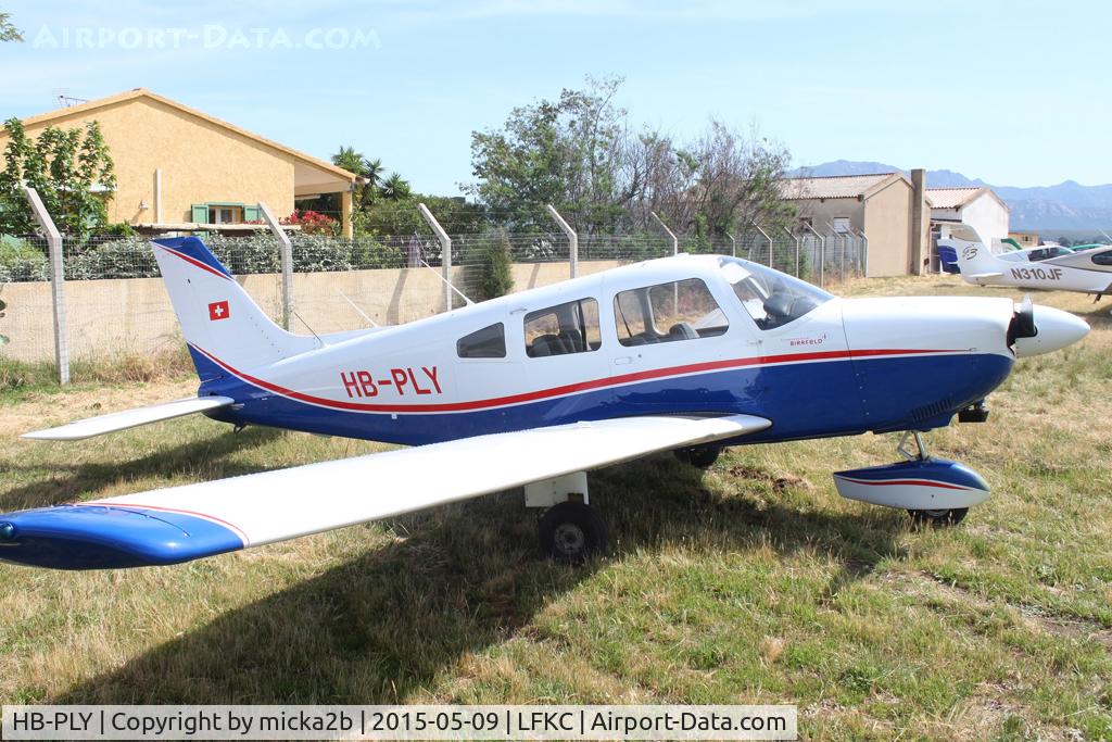 HB-PLY, Piper PA-28-181 Archer II C/N 2890095, Parked