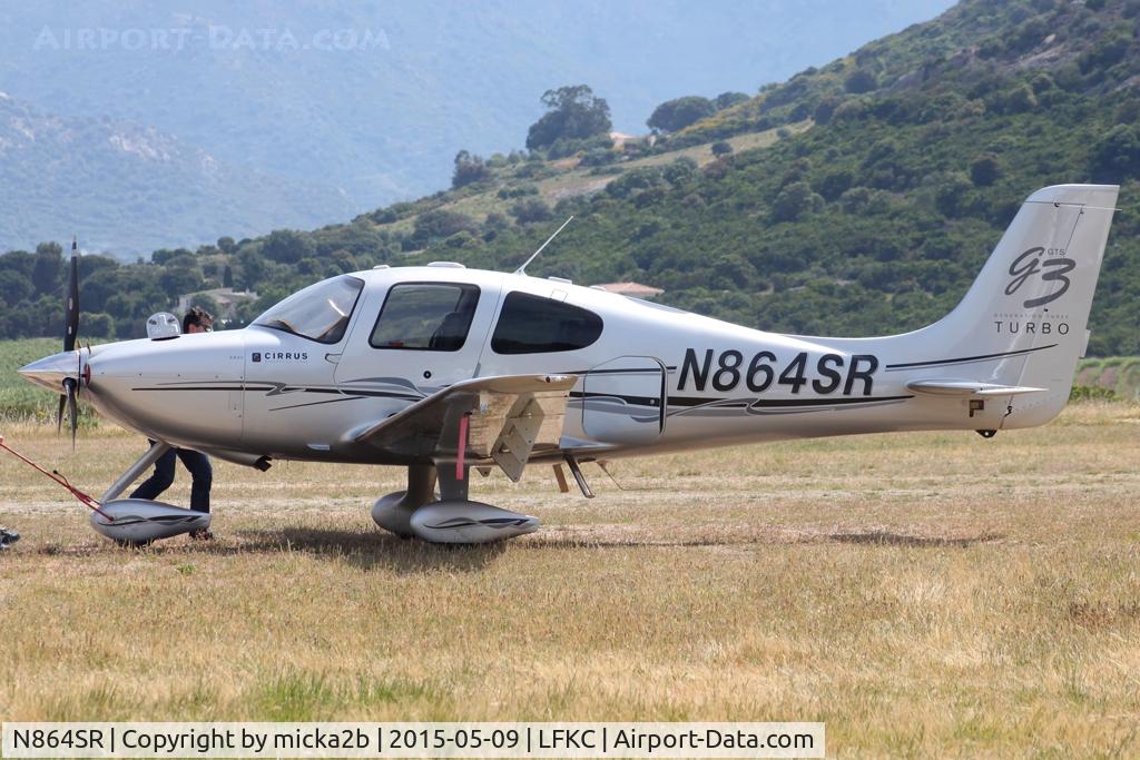 N864SR, 2007 Cirrus SR22 G3 GTS Turbo C/N 2828, Parked