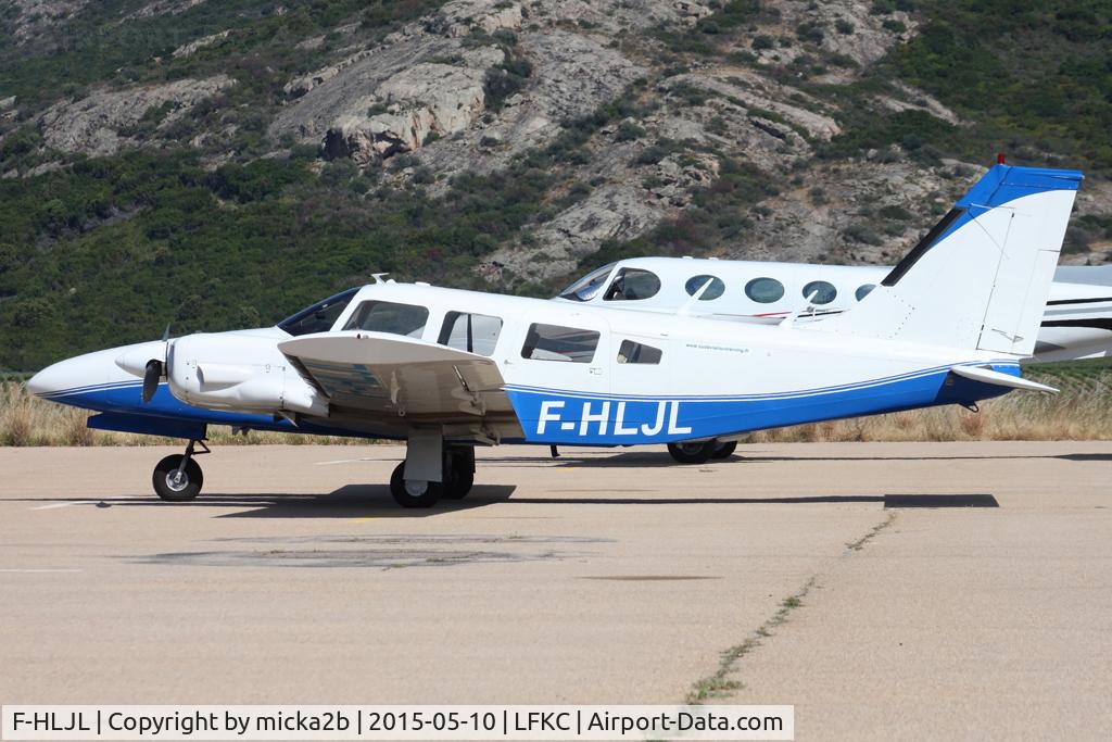 F-HLJL, Piper PA-34-200 C/N 34-7450159, Parked
