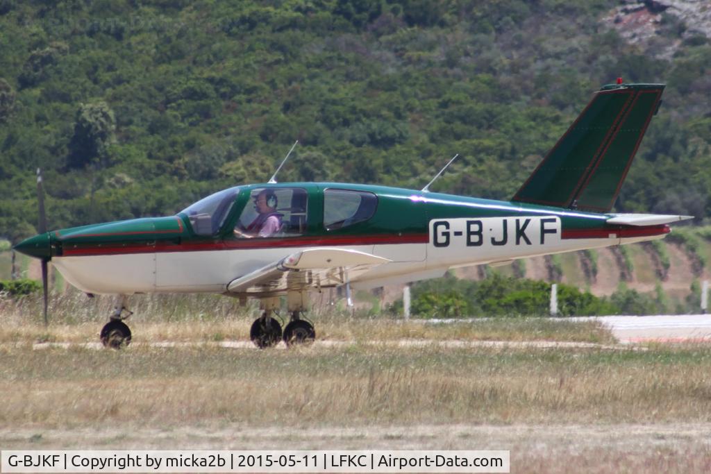 G-BJKF, 1981 Socata TB-9 Tampico C/N 240, Taxiing