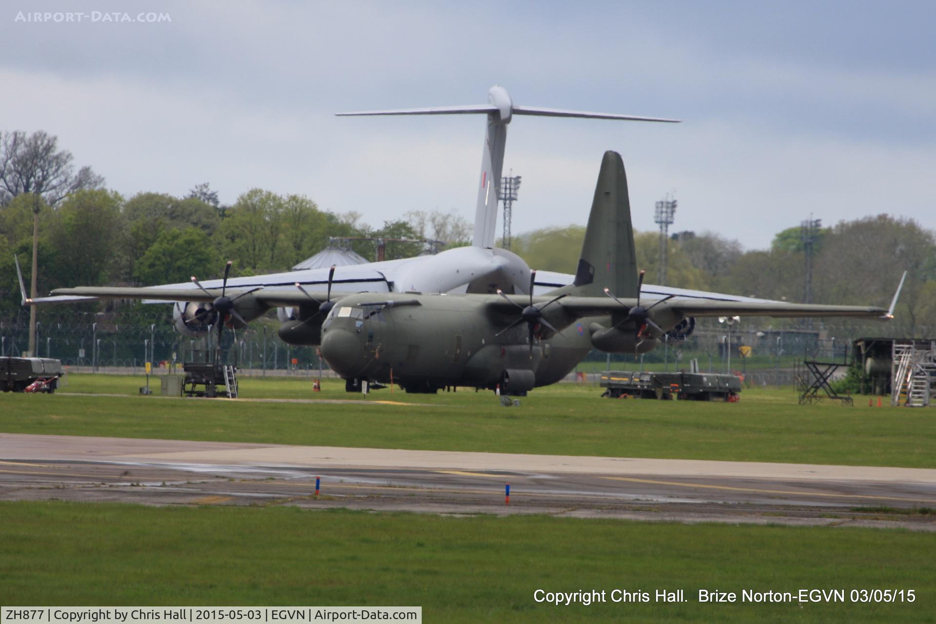 ZH877, 1998 Lockheed Martin C-130J-30 Hercules C.4 C/N 382-5461, RAF 30 Squadron