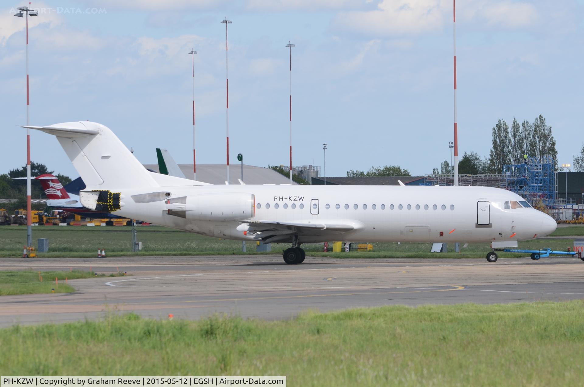 PH-KZW, 1995 Fokker 70 (F-28-0070) C/N 11558, Under tow at Norwich.