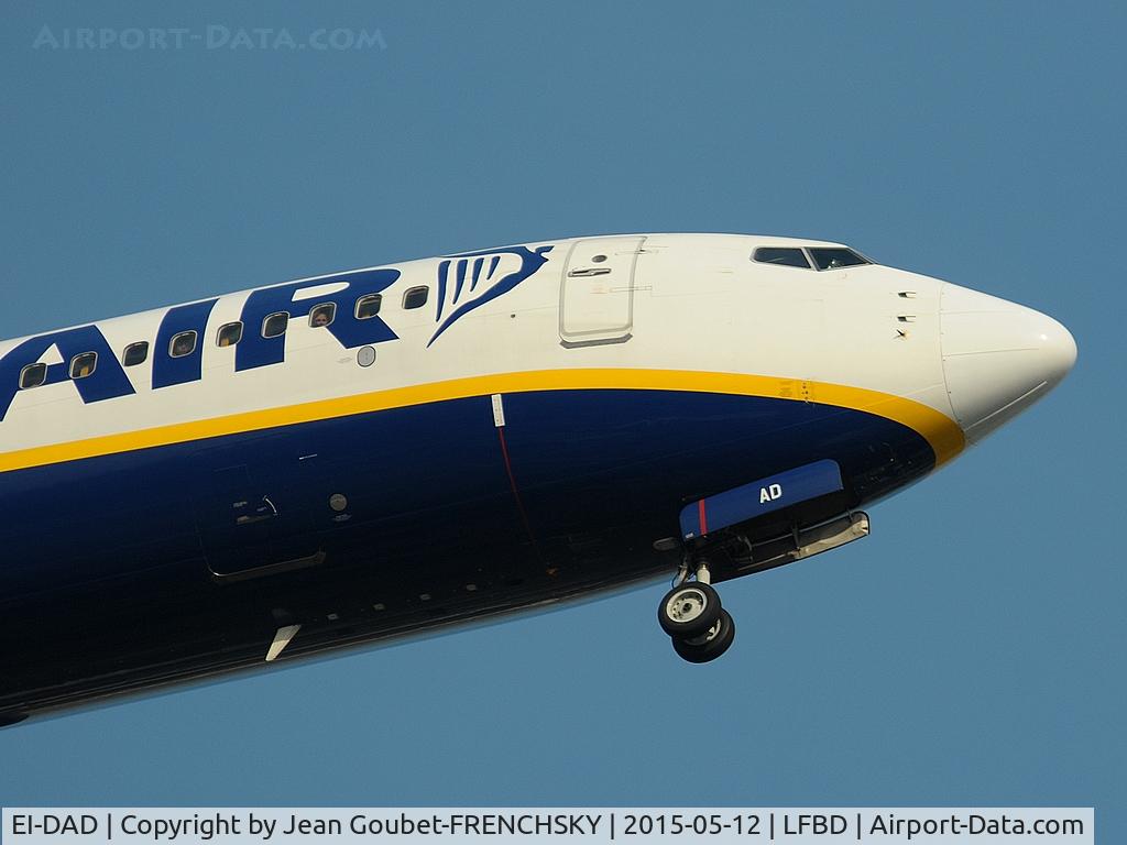 EI-DAD, 2002 Boeing 737-8AS C/N 33544, FR6654 from Edinburgh (EDI) landing 23