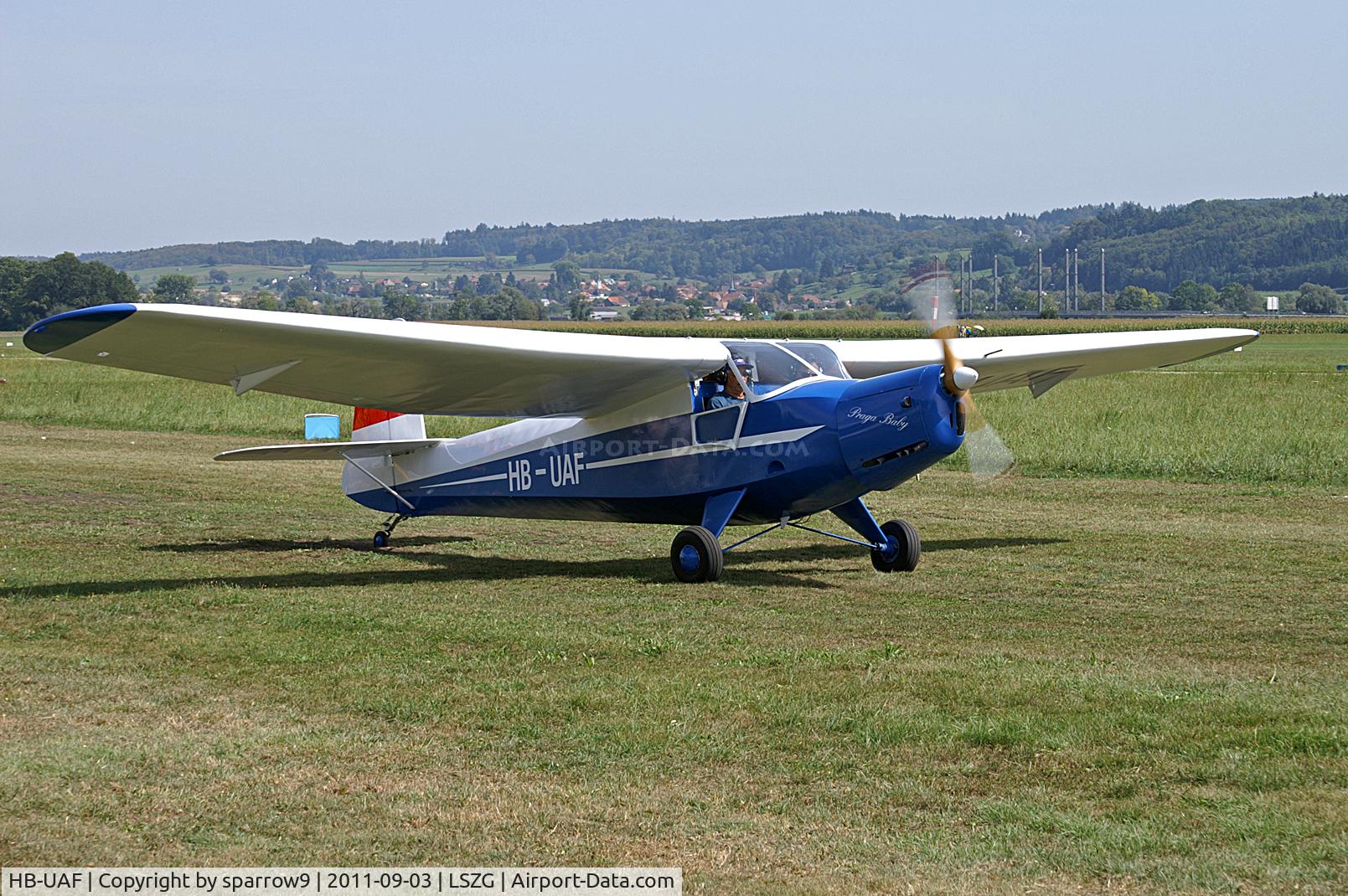 HB-UAF, 1947 Praga E114M C/N 119, taxying for take-off