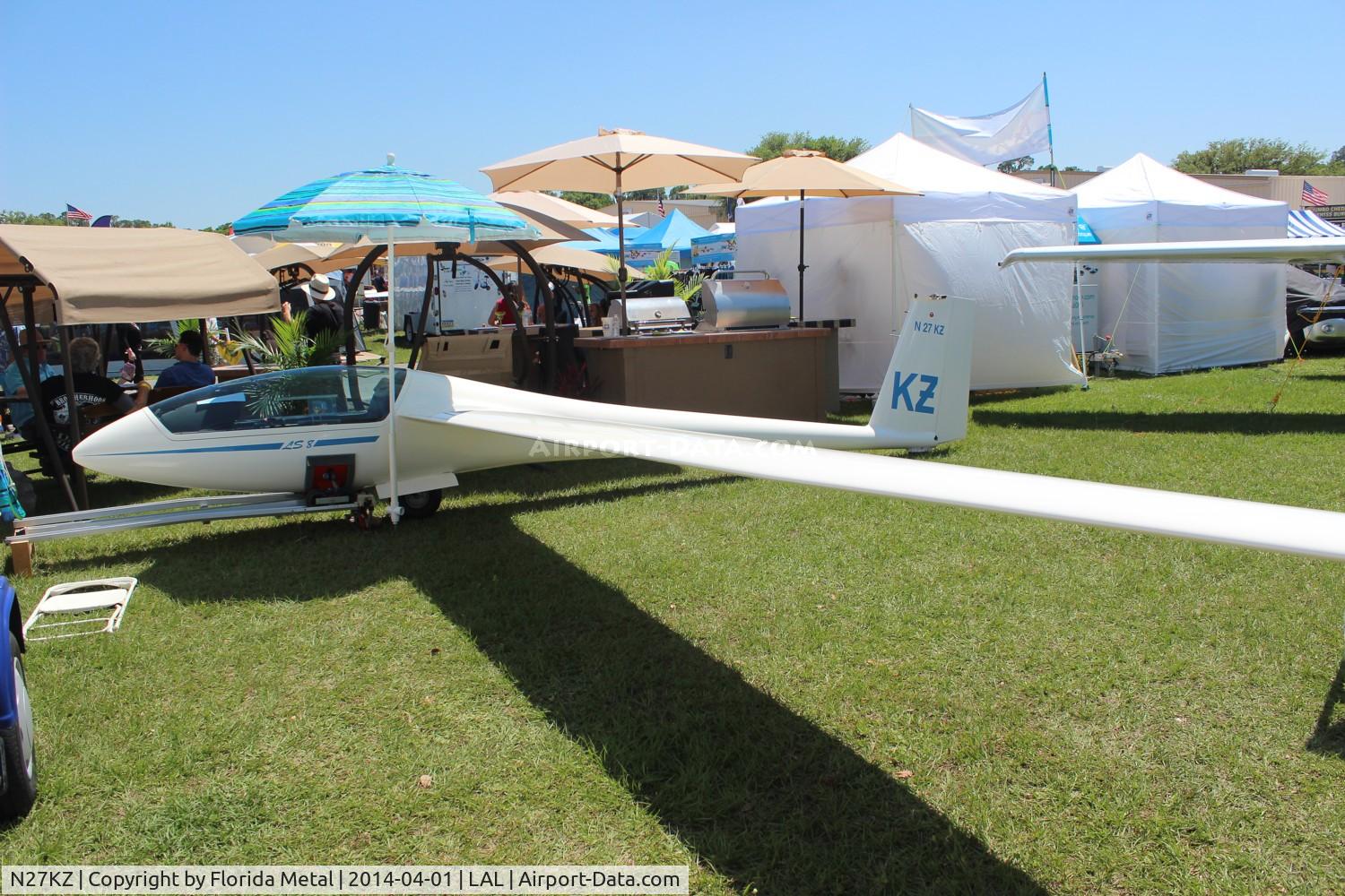 N27KZ, 2008 Dg Flugzeugbau LS8-S C/N 8525, Glider