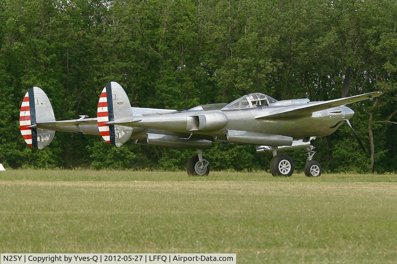 N25Y, 1944 Lockheed P-38L-5LO Lightning C/N AF44-53254, Lockheed P-38L Lightning (N25Y) , La Ferté-Alais Airfield (LFFQ) Air Show 2012