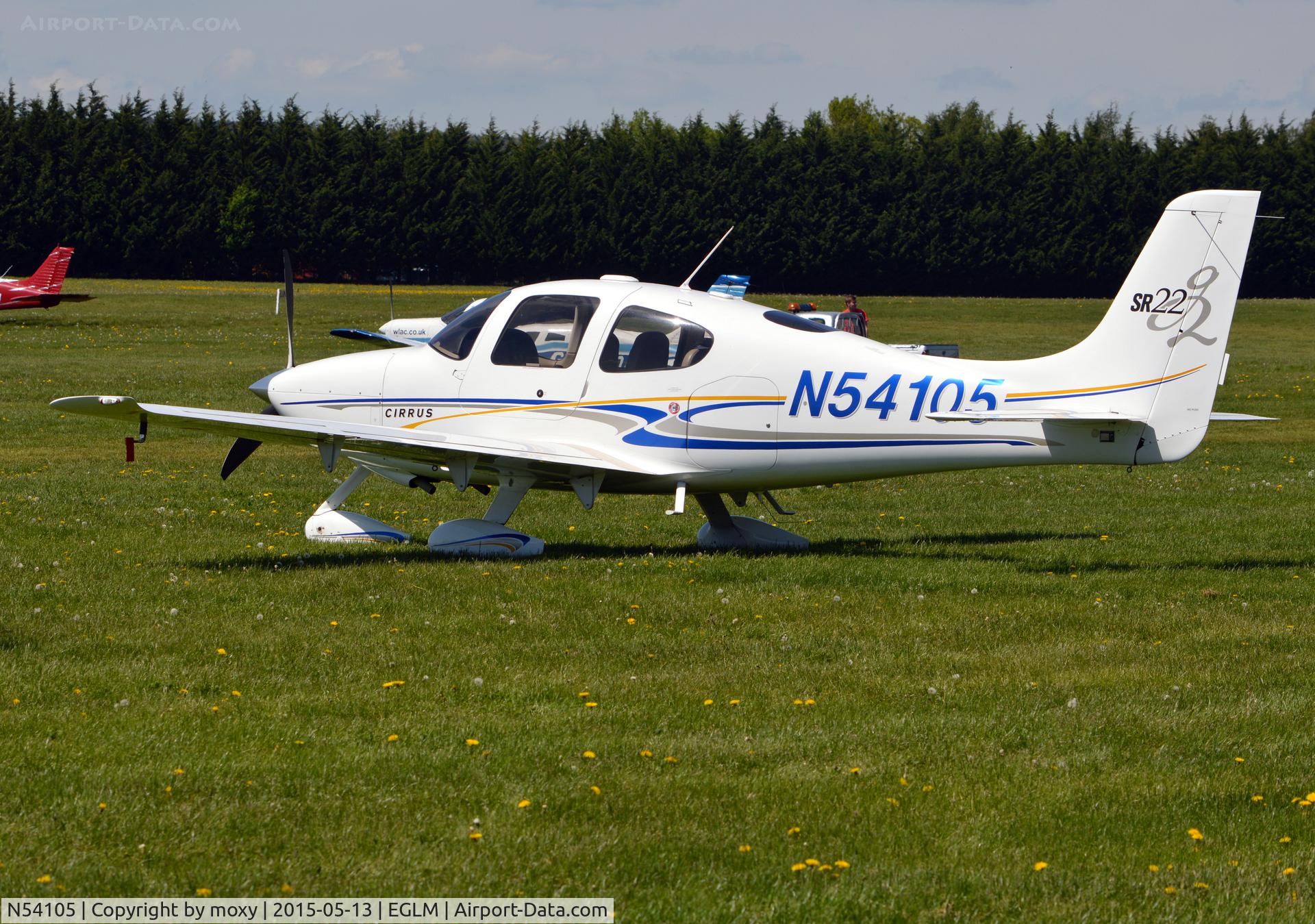 N54105, 2004 Cirrus SR22 G2 C/N 1139, Cirrus SR22 at White Waltham.
