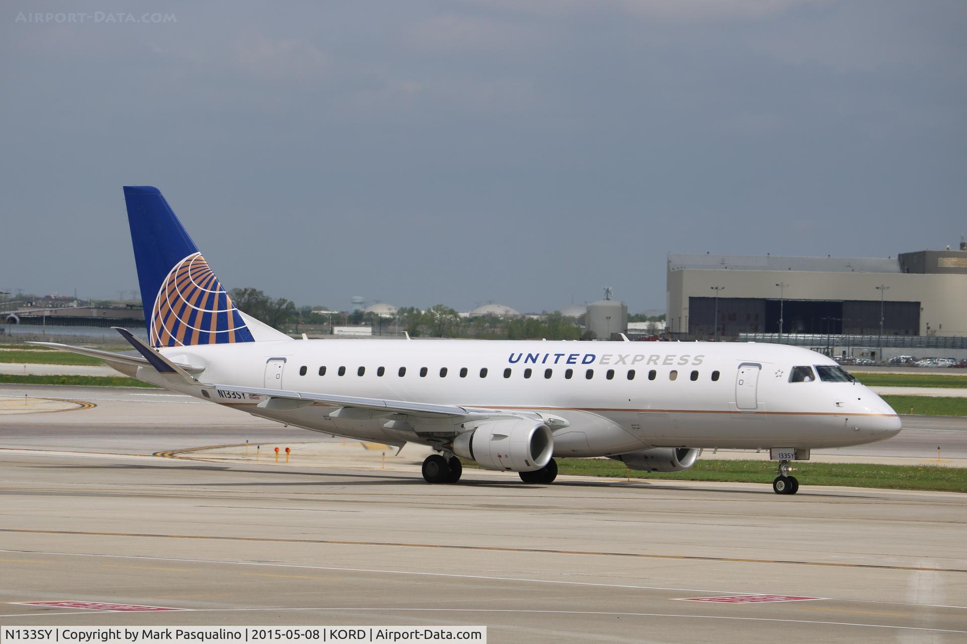 N133SY, 2015 Embraer 175LR (ERJ-170-200LR) C/N 17000452, ERJ 170-200 LR