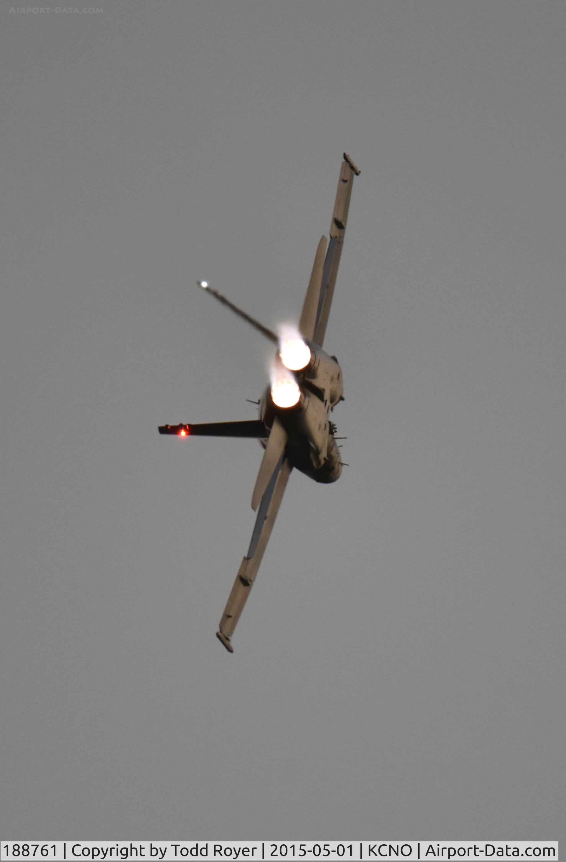 188761, 1986 McDonnell Douglas CF-188A Hornet C/N 417/A346, Flying at the 2015 Planes of Fame Airshow