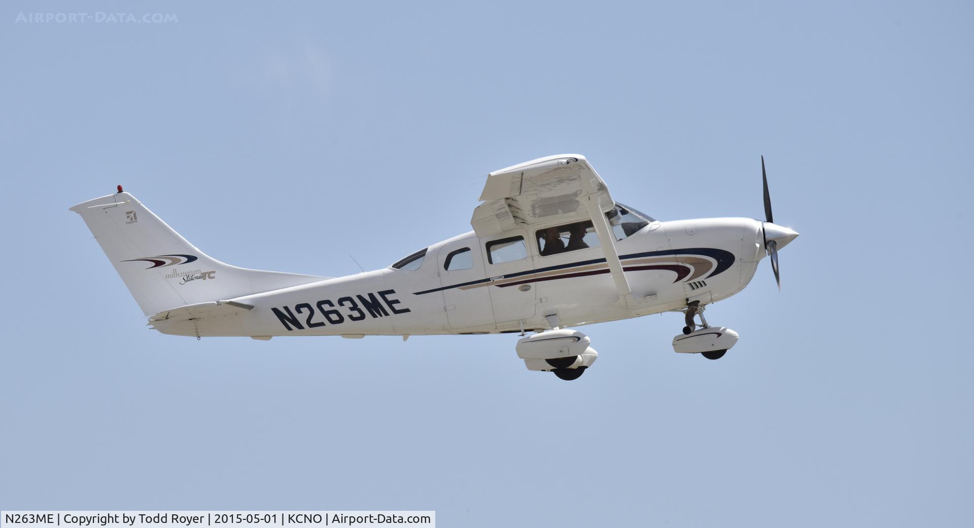 N263ME, 2000 Cessna T206H Turbo Stationair C/N T20608199, Departing Chino