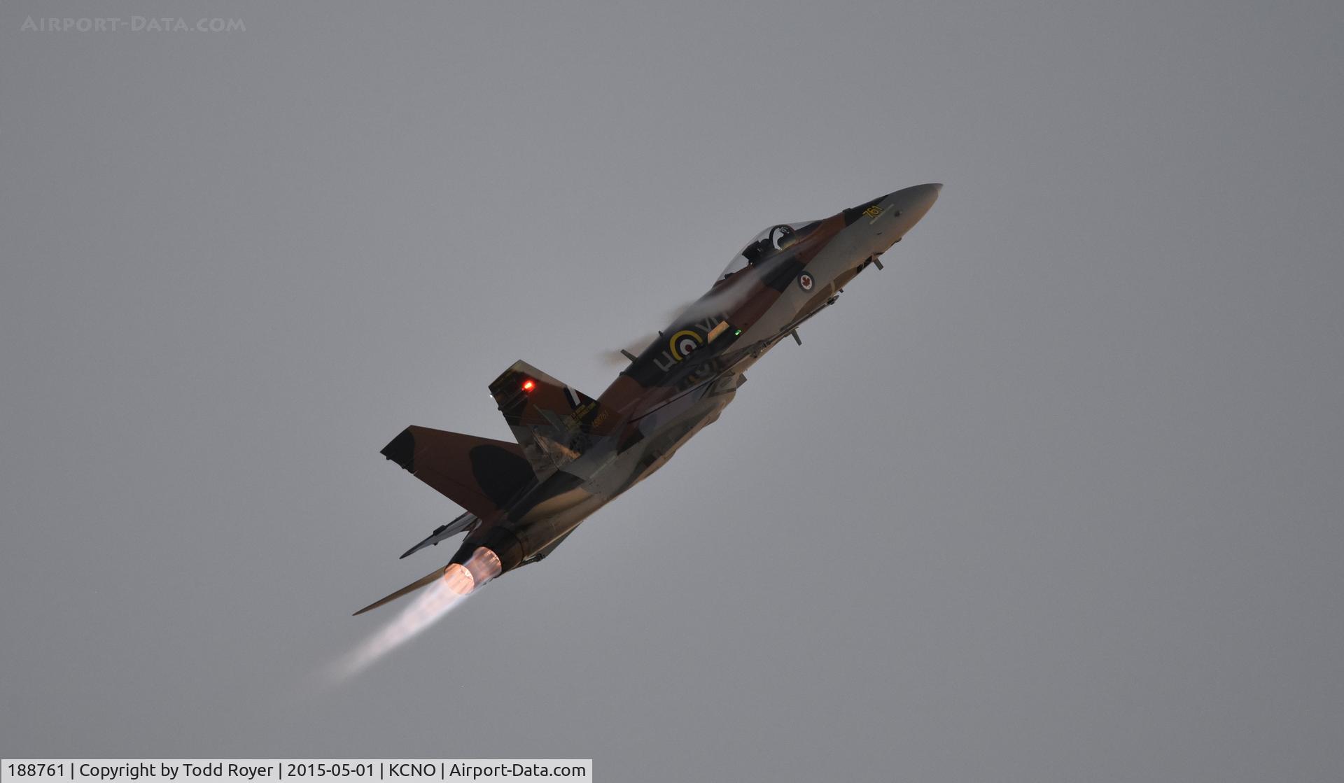 188761, 1986 McDonnell Douglas CF-188A Hornet C/N 417/A346, Flying at the 2015 Planes of Fame Airshow