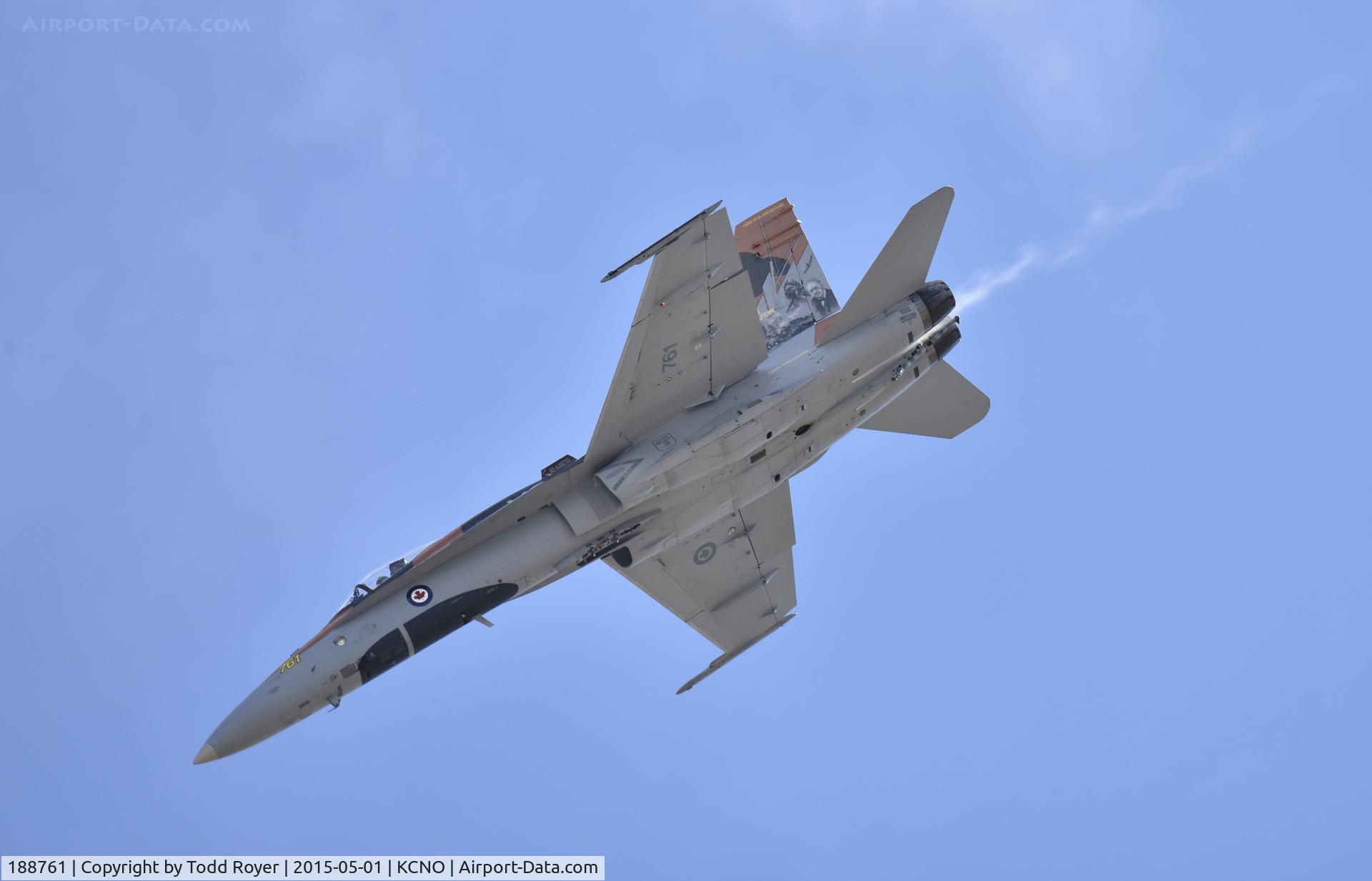188761, 1986 McDonnell Douglas CF-188A Hornet C/N 417/A346, Flying at the 2015 Planes of Fame Airshow