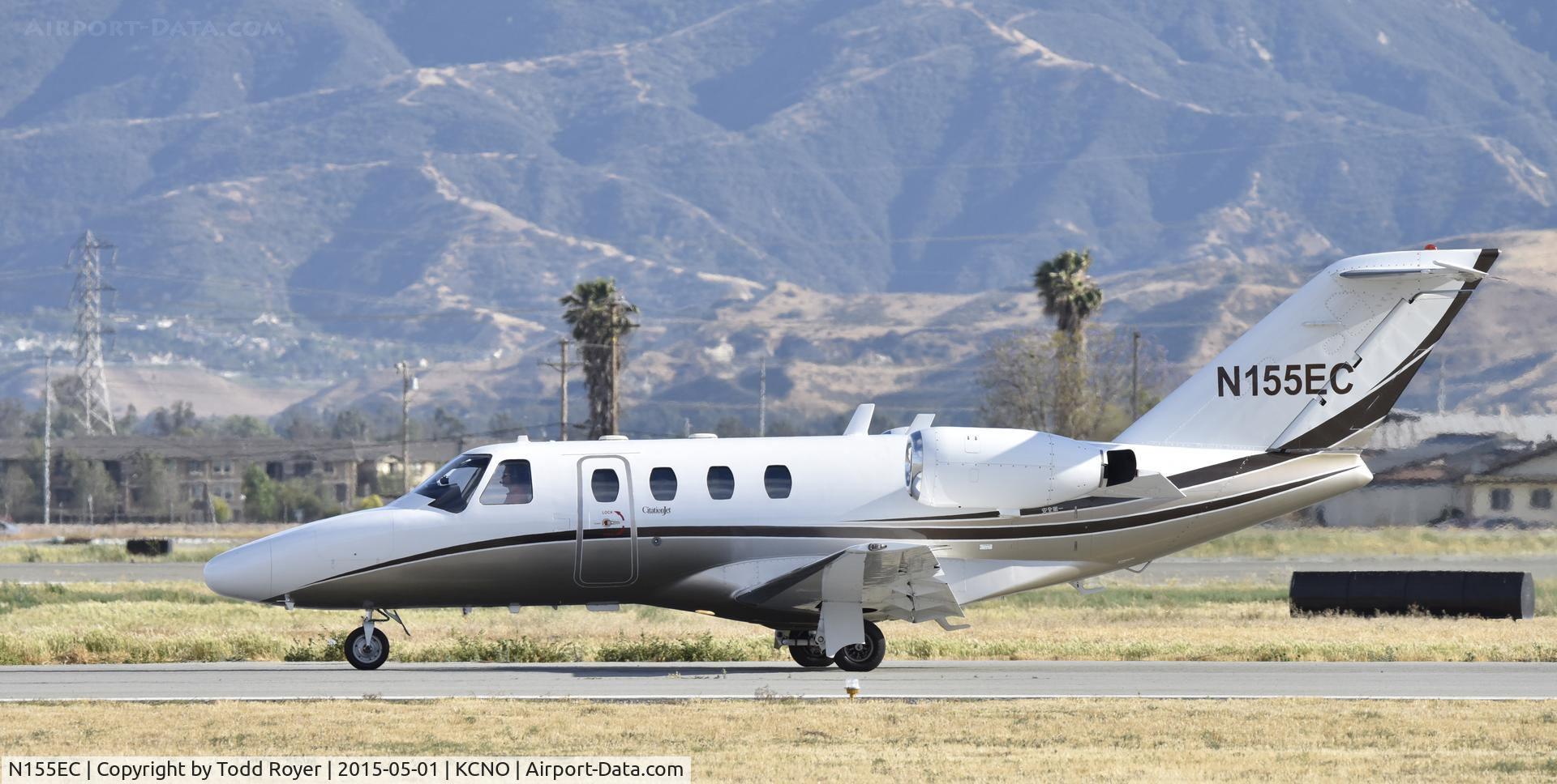 N155EC, 1993 Cessna 525 CitationJet C/N 525-0024, Taxiing for departure at Chino