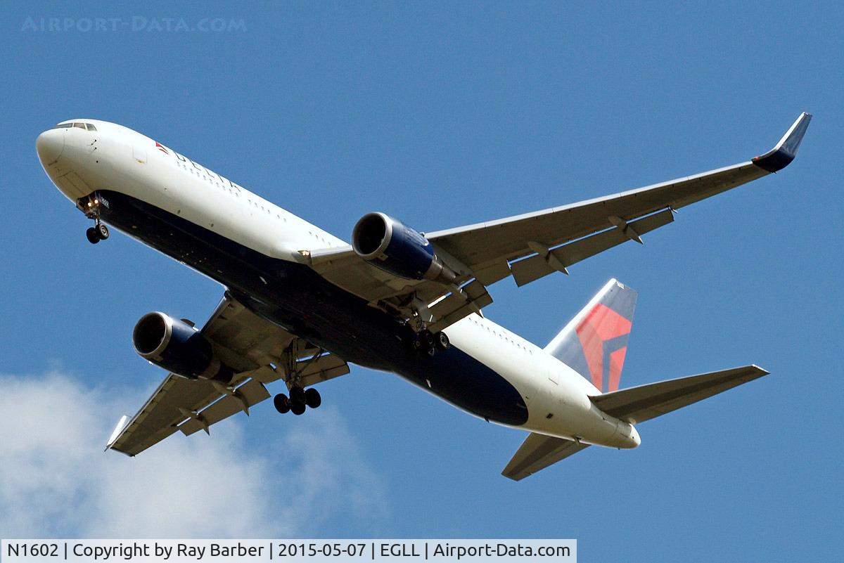 N1602, 1999 Boeing 767-332 C/N 29694, Boeing 767-332ER [29694] (Delta Air Lines) Home~G 07/05/2015. On approach 27R.