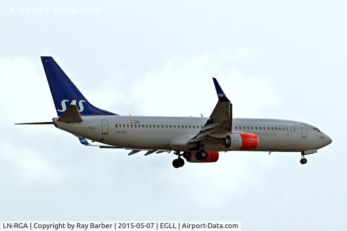 LN-RGA, 2012 Boeing 737-86N C/N 39397, Boeing 737-883 [39397] (SAS Scandinavian Airlines) Home~G 07/05/2015. On approach 27L.