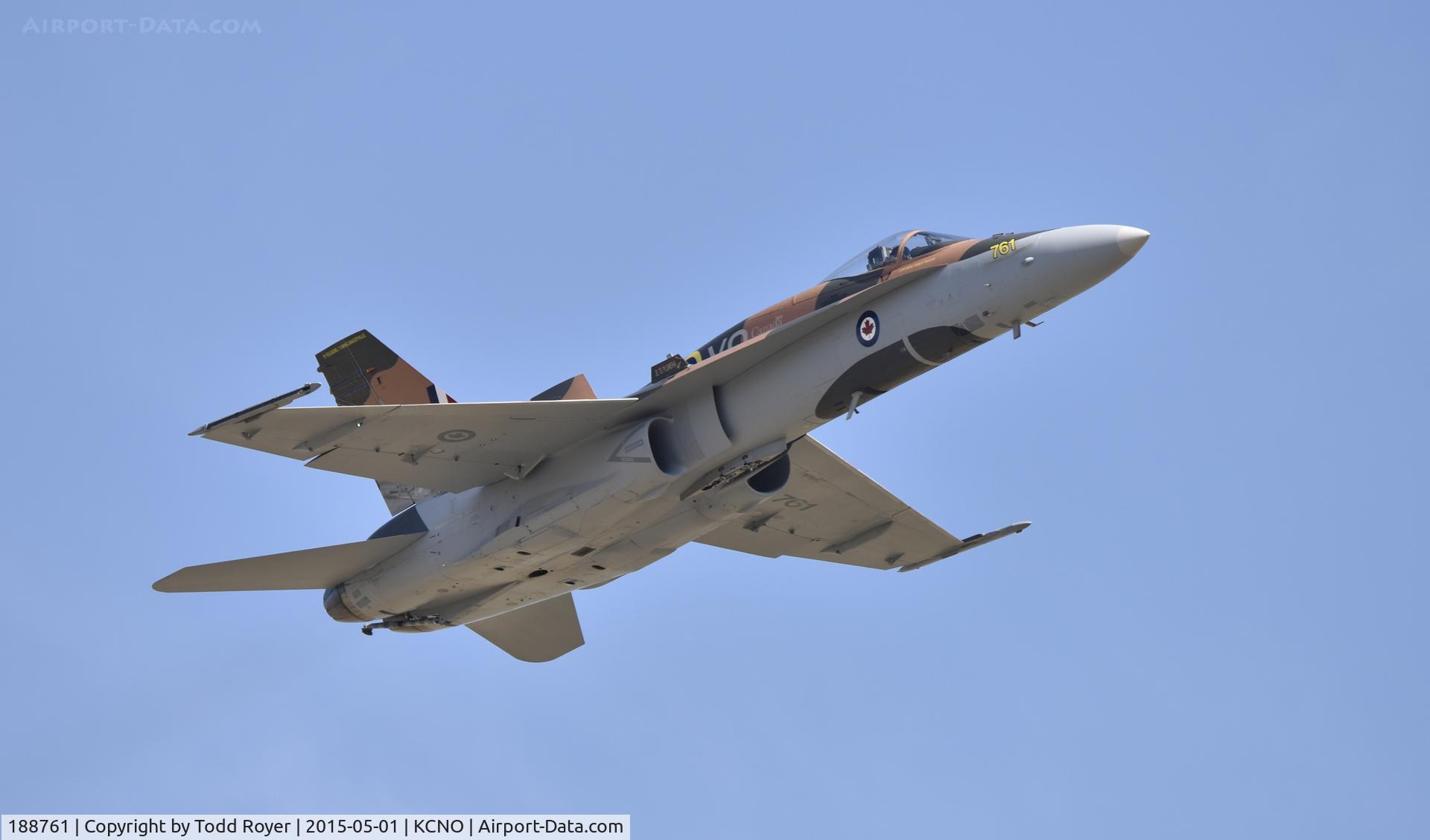 188761, 1986 McDonnell Douglas CF-188A Hornet C/N 417/A346, Flying at the 2015 Planes of Fame Airshow