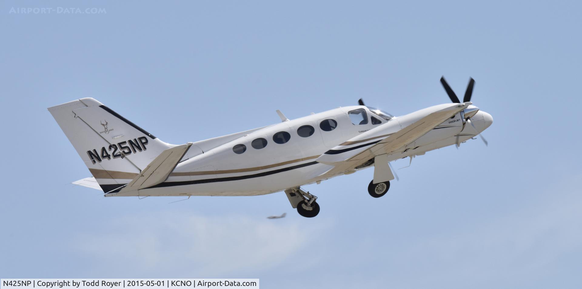 N425NP, 1985 Cessna 425 Conquest I C/N 425-0224, Departing Chino