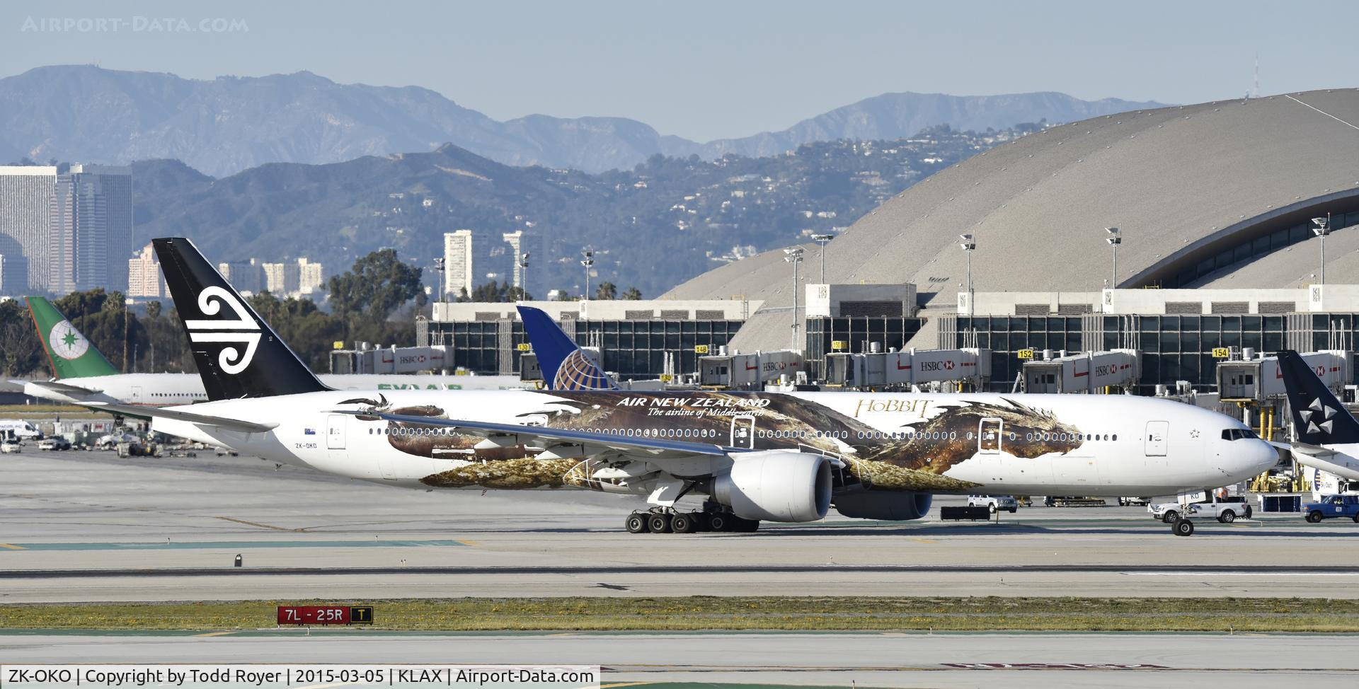 ZK-OKO, 2011 Boeing 777-306/ER C/N 38407, Taxiing for departure