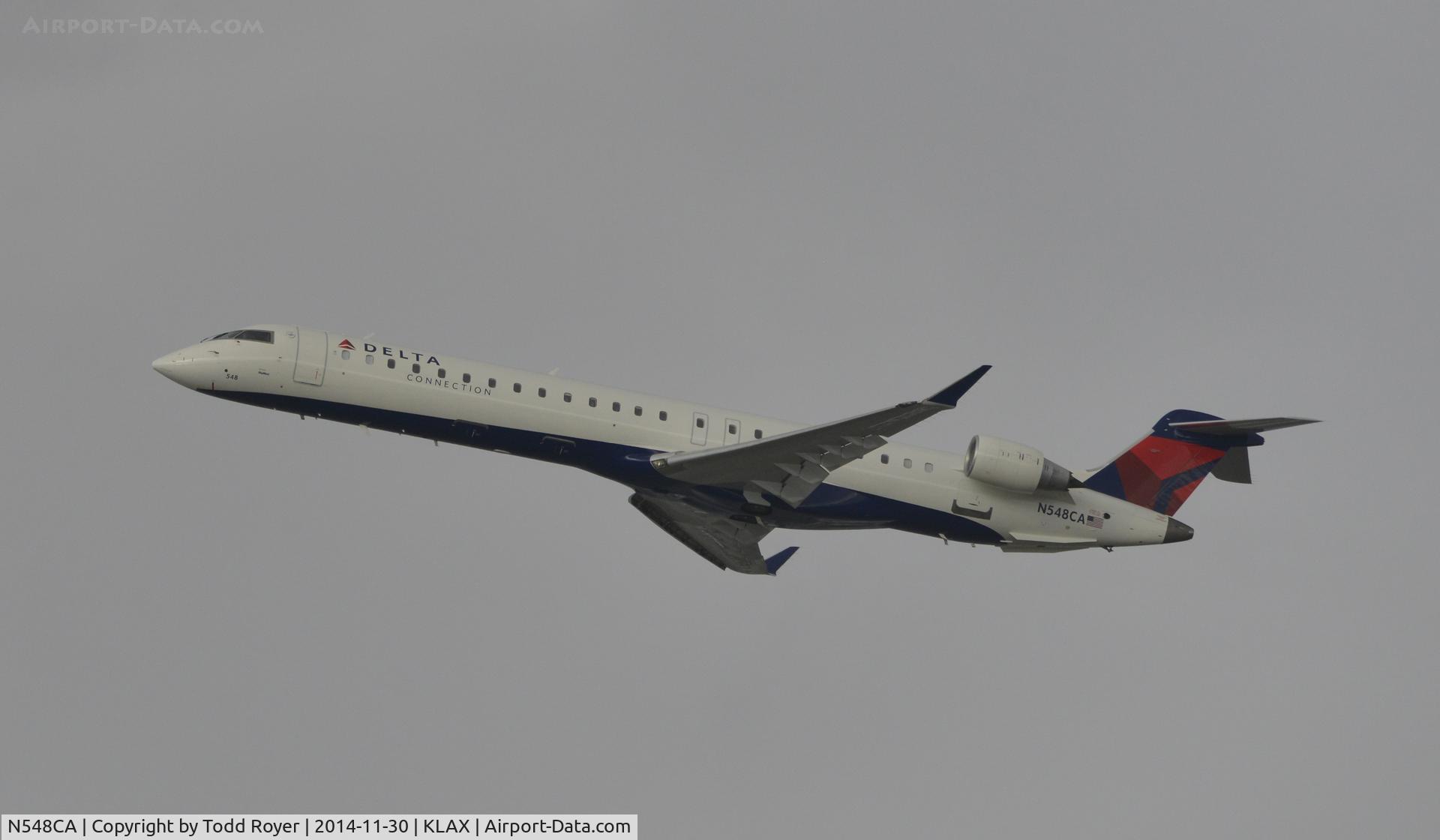 N548CA, 2008 Bombardier CRJ-900ER (CL-600-2D24) C/N 15159, Departing LAX