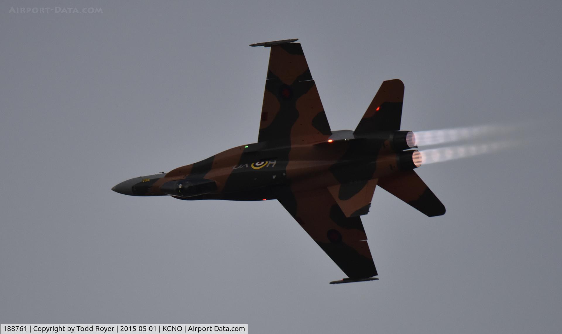 188761, 1986 McDonnell Douglas CF-188A Hornet C/N 417/A346, Flying at the 2015 Planes of Fame Airshow