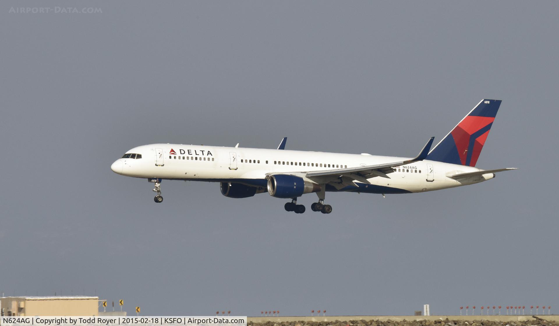 N624AG, 1993 Boeing 757-2Q8 C/N 25624, Landing at SFO