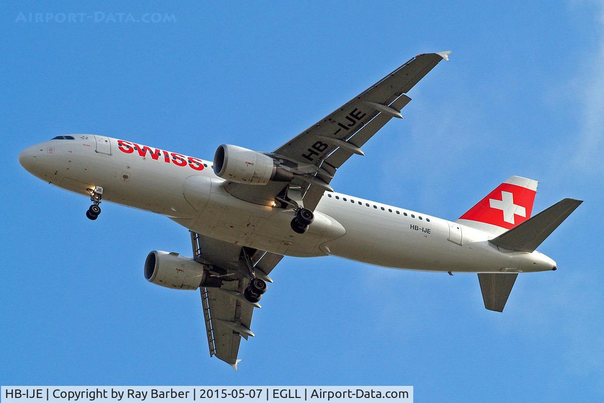 HB-IJE, 1995 Airbus A320-214 C/N 559, Airbus A320-214 [0559] (Swiss International Air Lines) Home~G 07/05/2015. On approach 27R.