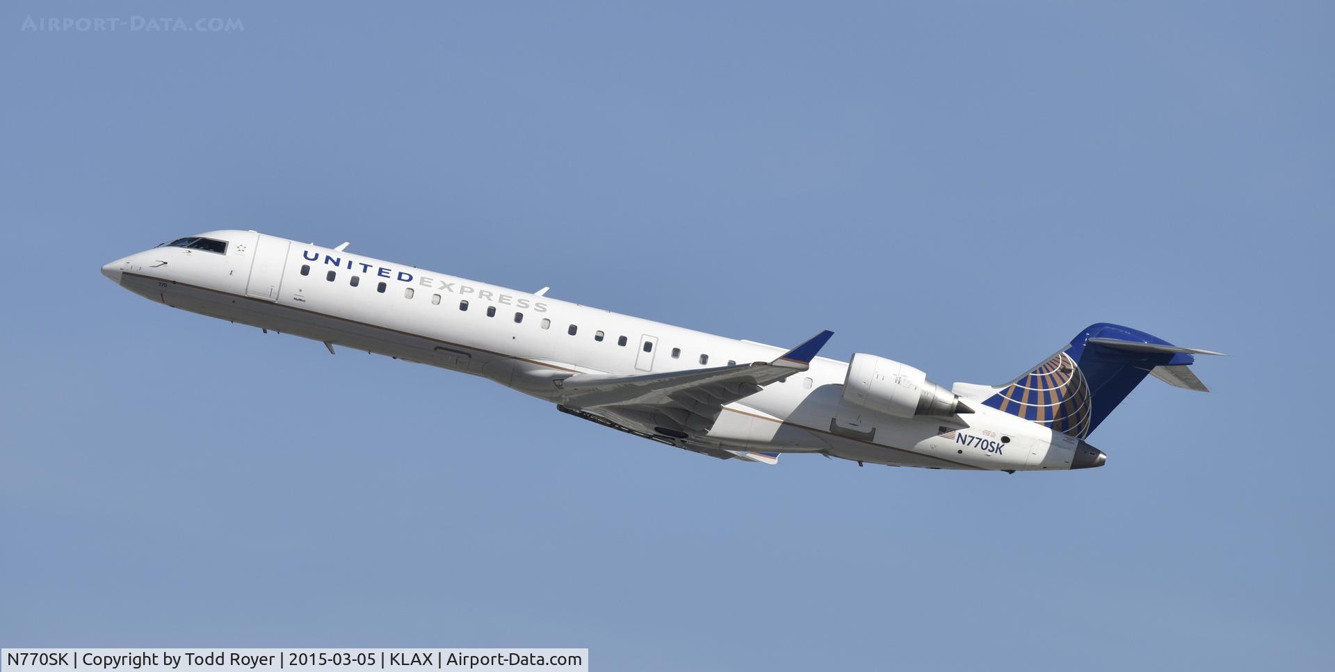 N770SK, 2006 Canadair CL-600-2C10 Regional Jet CRJ-700 C/N 10243, Departing LAX