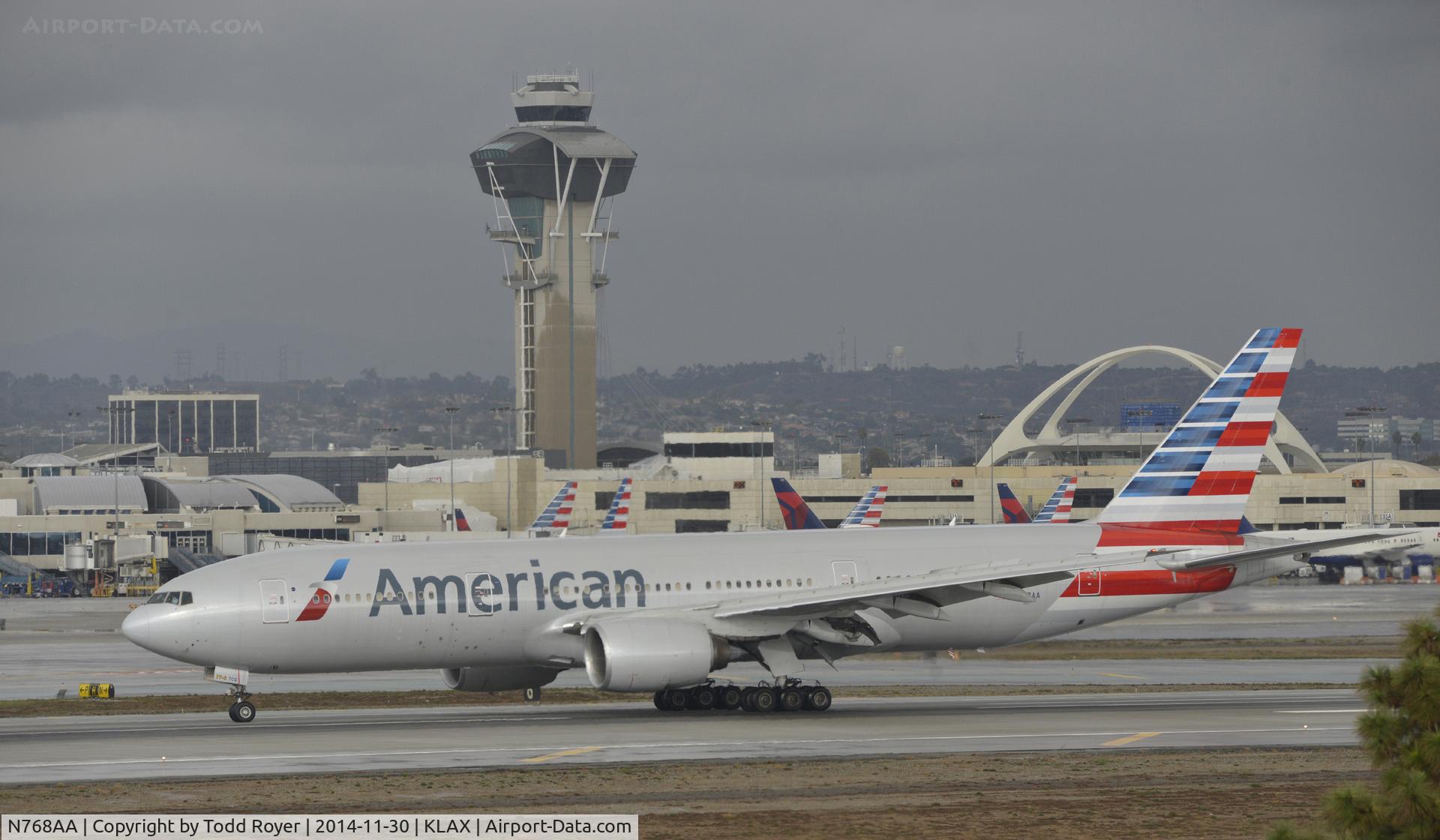 N768AA, 2006 Boeing 777-223 C/N 33540, Landing on 25L