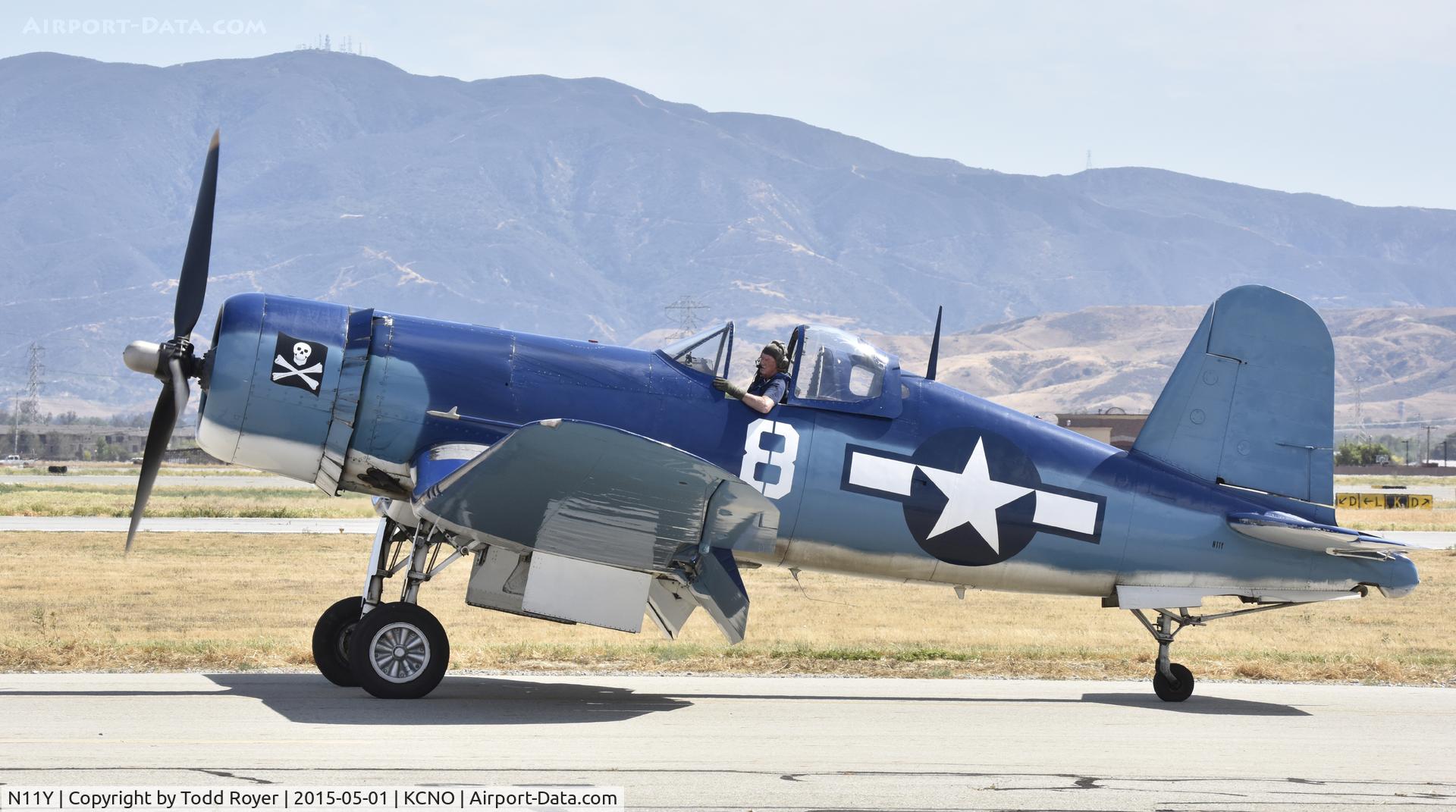 N11Y, Goodyear FG-1D Corsair C/N Not found (67087/N11Y), Taxiing at Chino