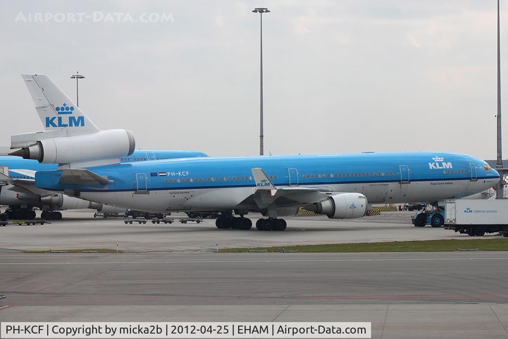 PH-KCF, 1994 McDonnell Douglas MD-11 C/N 48560, Taxiing