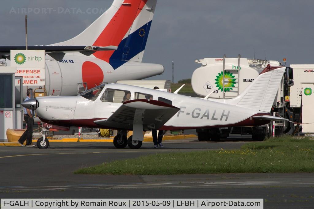 F-GALH, Piper PA-28R-200 Cherokee Arrow C/N 28R-7635283, Parked