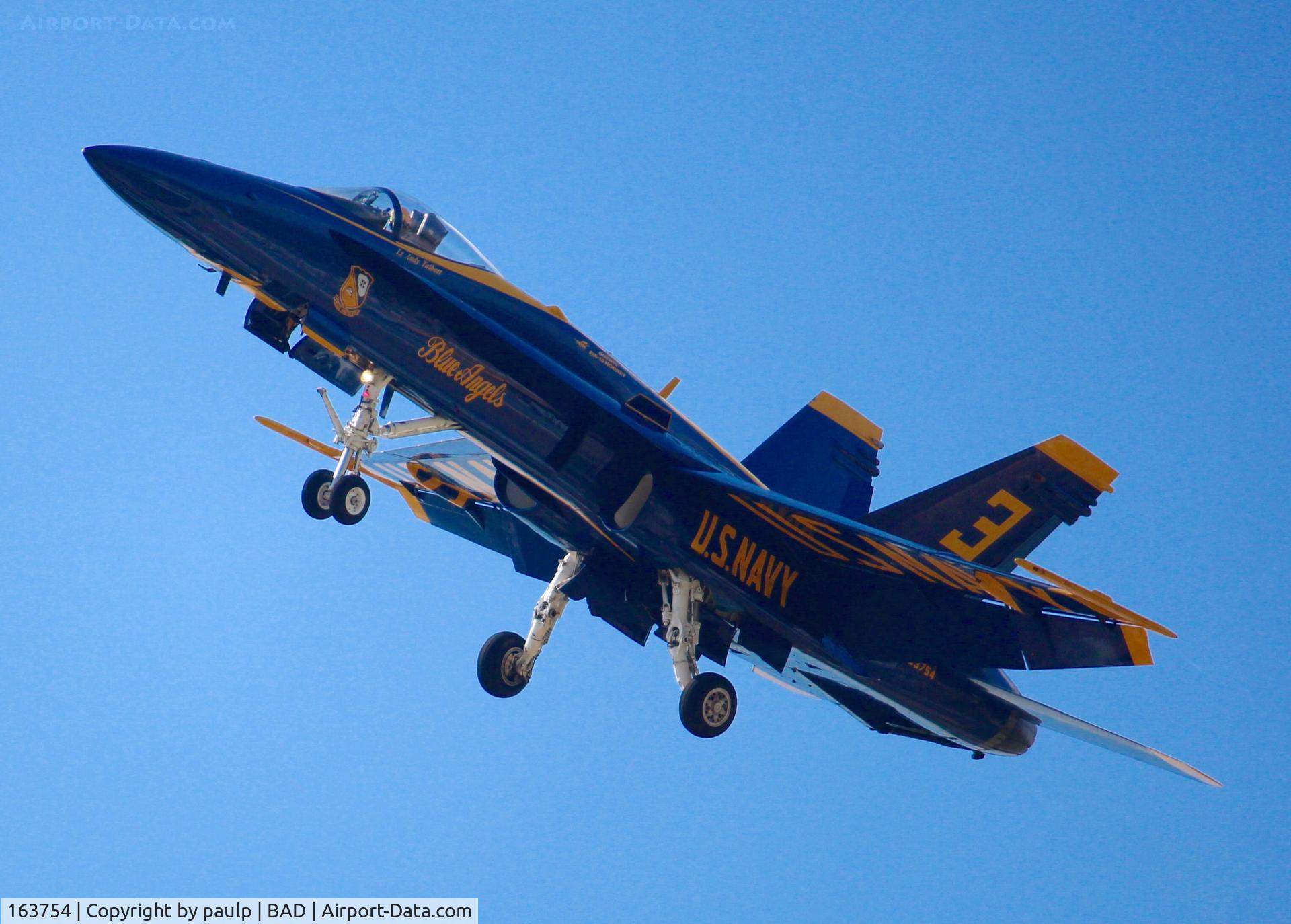 163754, 1989 McDonnell Douglas F/A-18C Hornet C/N 0829/C112, #3 landing.