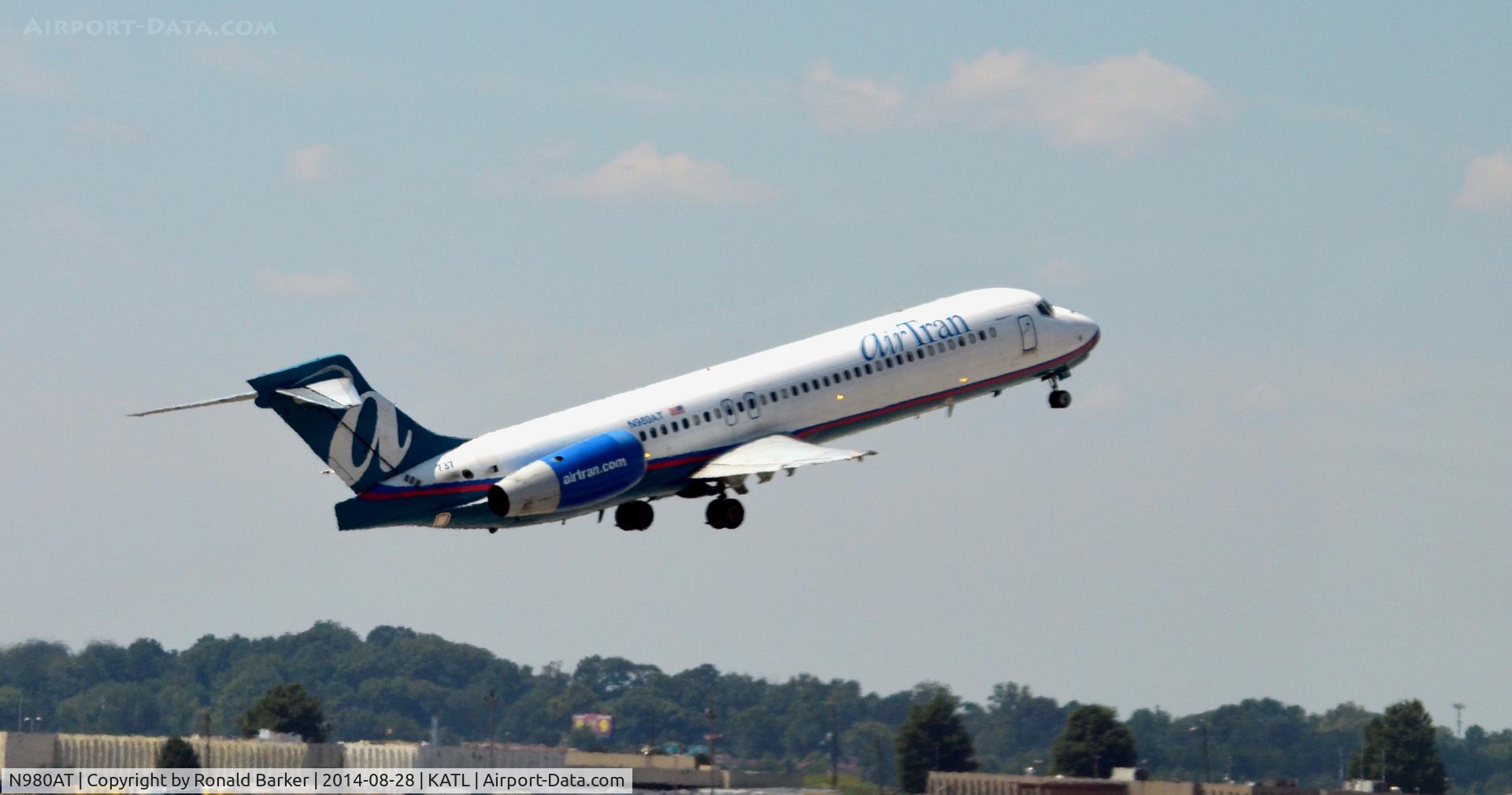 N980AT, 2002 Boeing 717-200 C/N 55039, Takeoff Atlanta