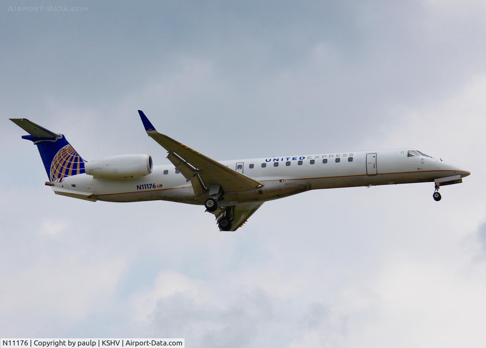 N11176, 2004 Embraer ERJ-145XR (EMB-145XR) C/N 14500881, At Shreveport Regional.