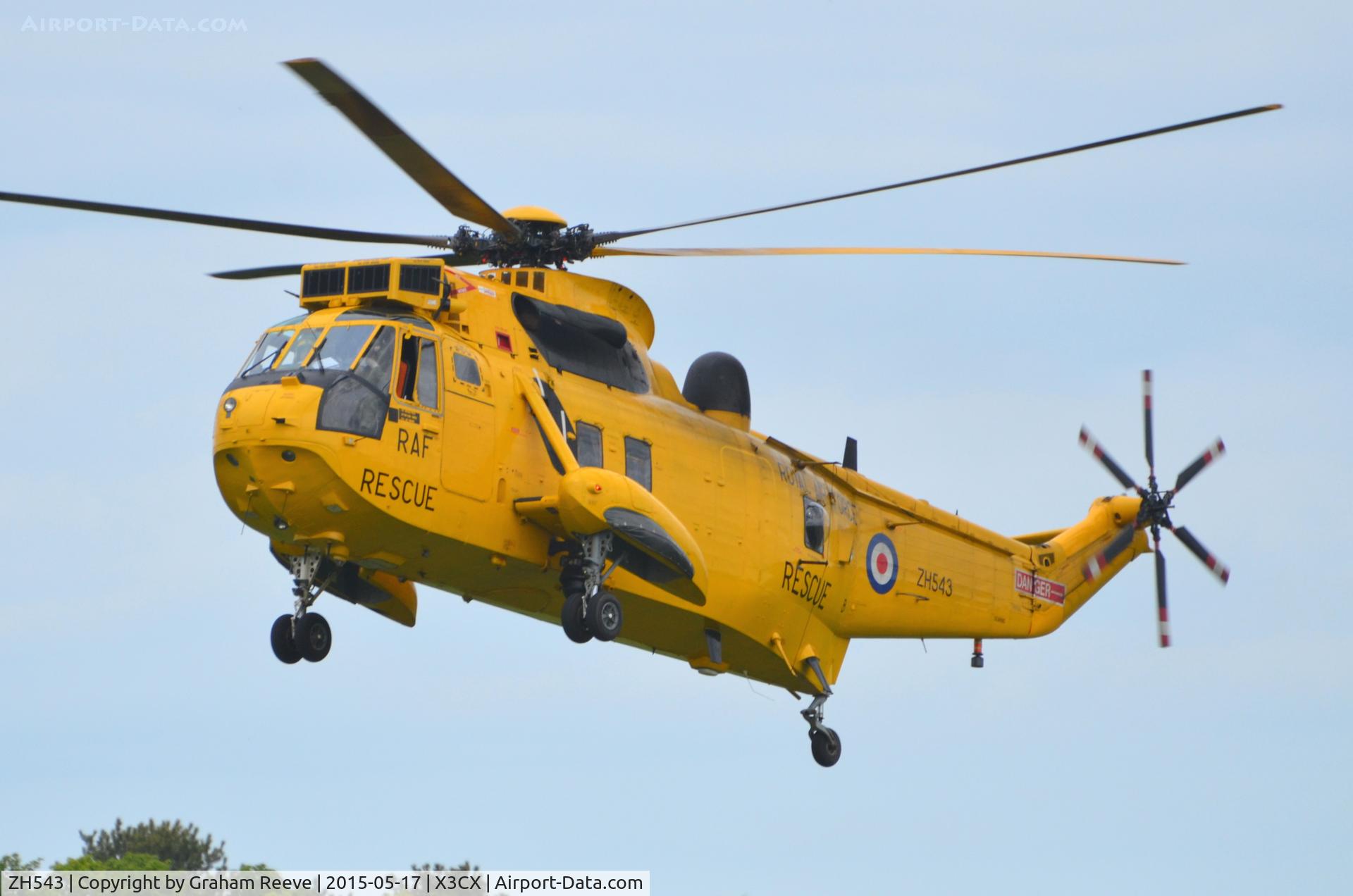 ZH543, Westland Sea King HAR.3A C/N WA1009, About to land at Northrepps.