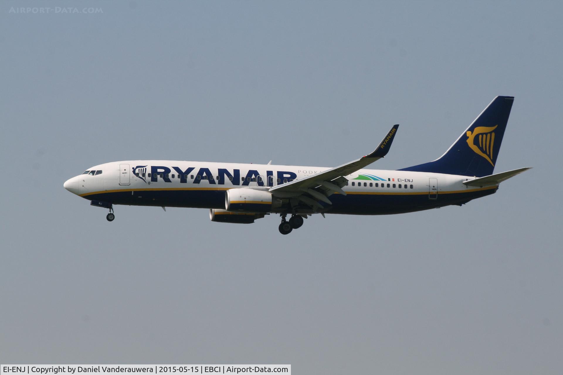 EI-ENJ, 2010 Boeing 737-8AS C/N 40301, Descending to RWY 25