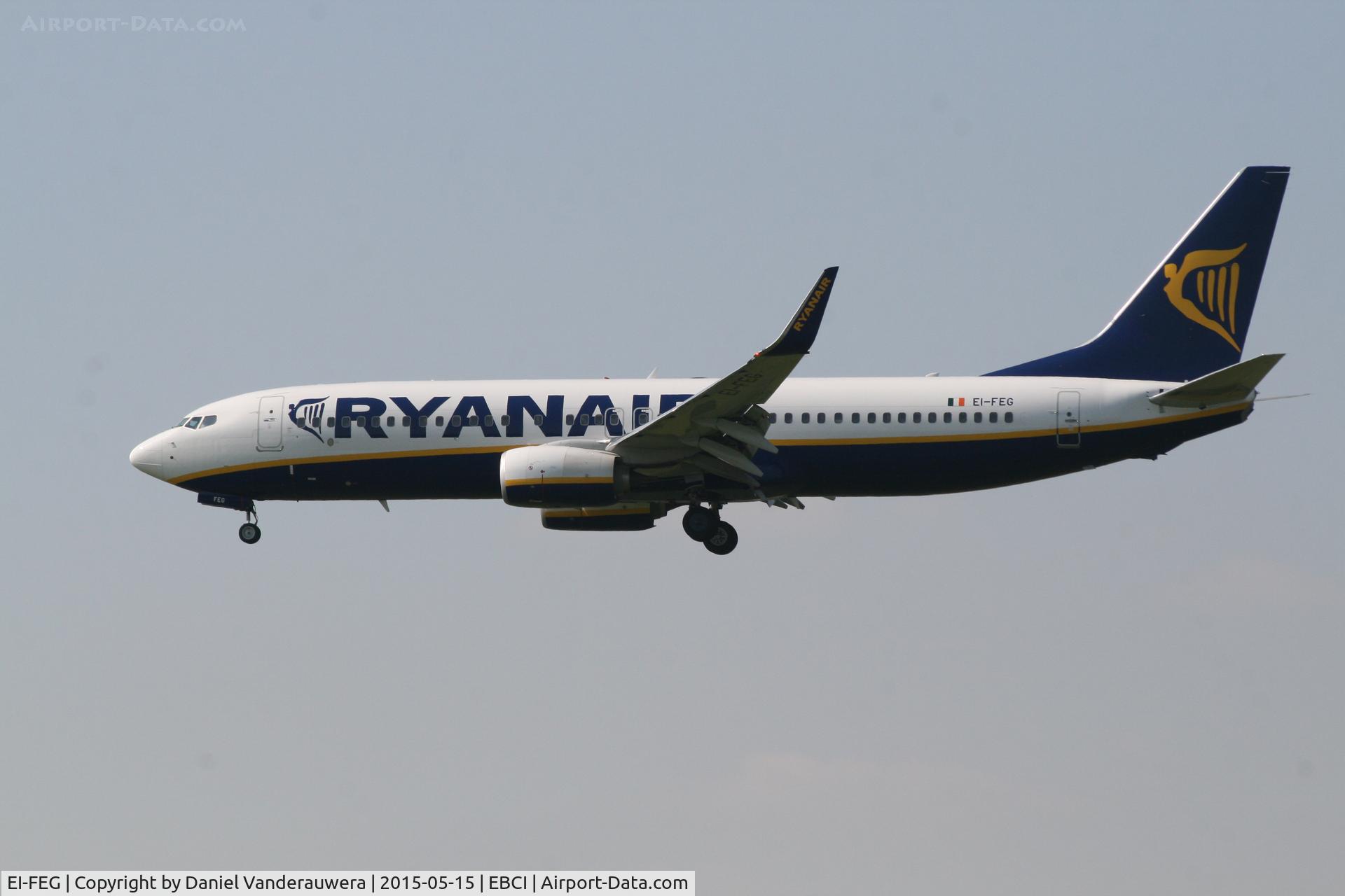 EI-FEG, 2014 Boeing 737-8AS C/N 44688, Descending to RWY 25