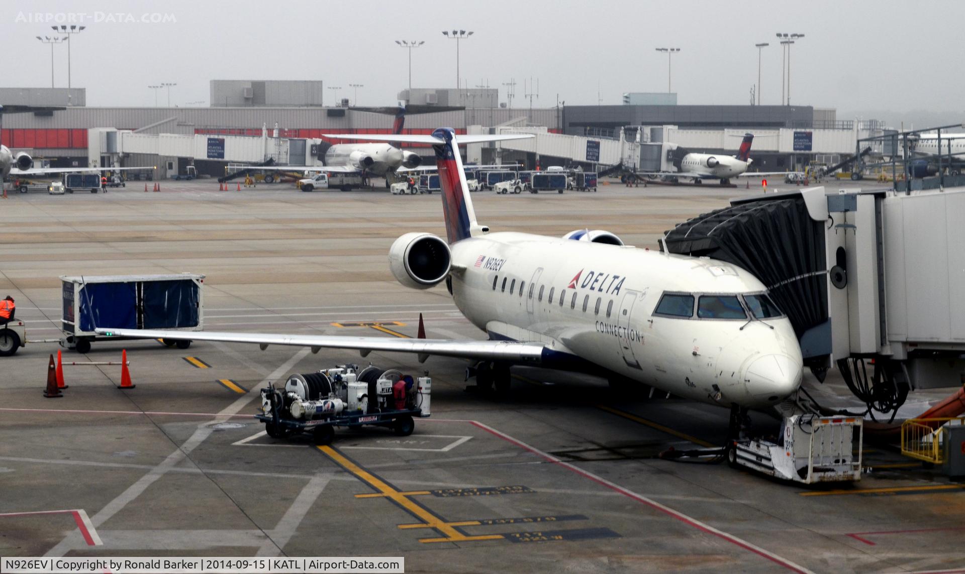 N926EV, 2003 Bombardier CRJ-200ER (CL-600-2B19) C/N 7843, At the gate Atlanta